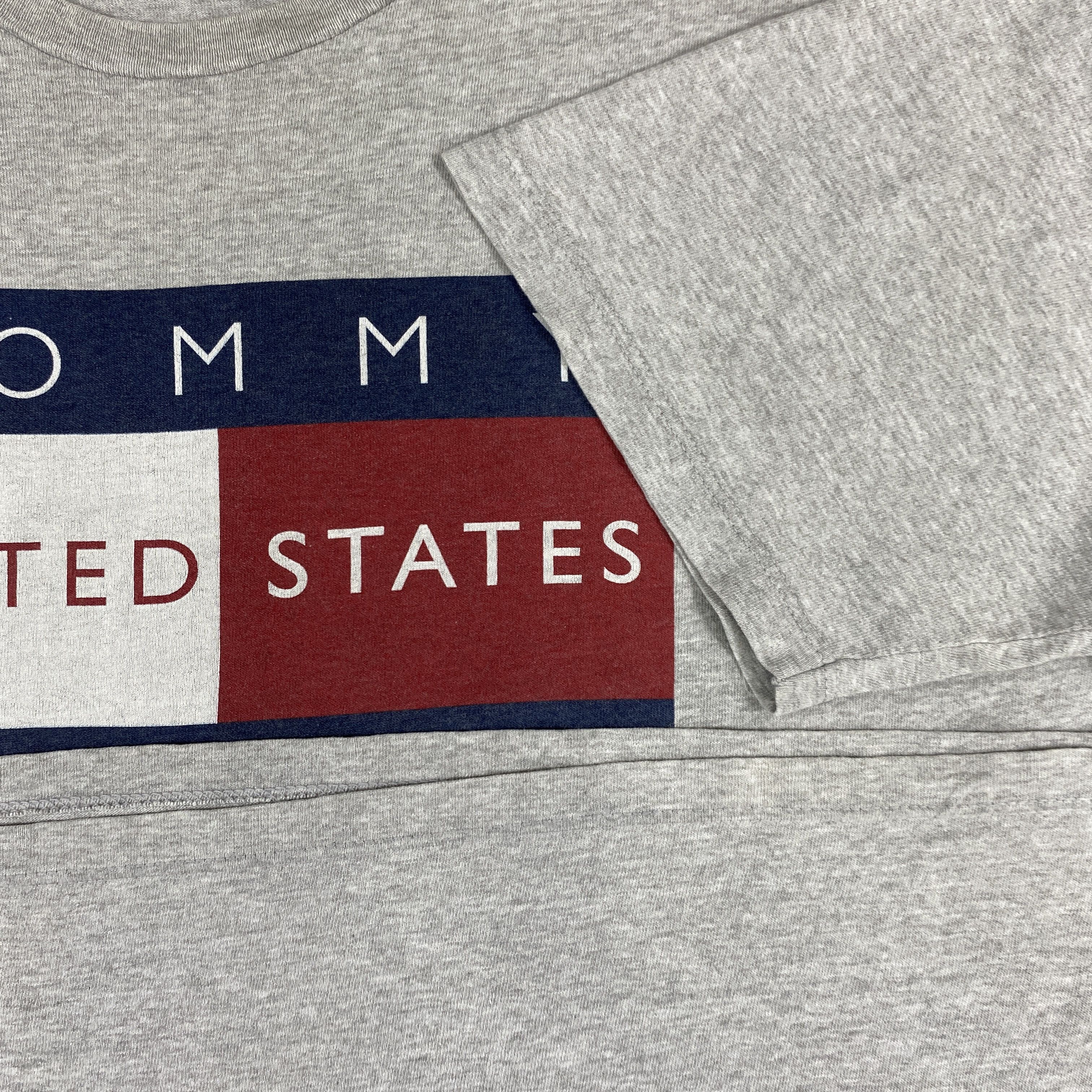 Tommy Hilfiger Vintage 90s Tommy Hilfiger Big Logo Spell Out T-Shirt - L045 Size US XL / EU 56 / 4 - 7 Thumbnail