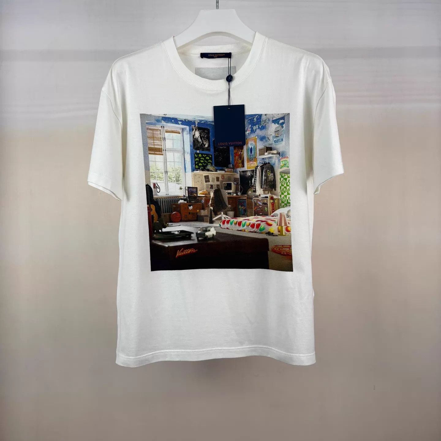 Louis Vuitton LV Room Art T-Shirt XL Italy 100% Cotton Unworn Size US XL / EU 56 / 4 - 1 Thumbnail