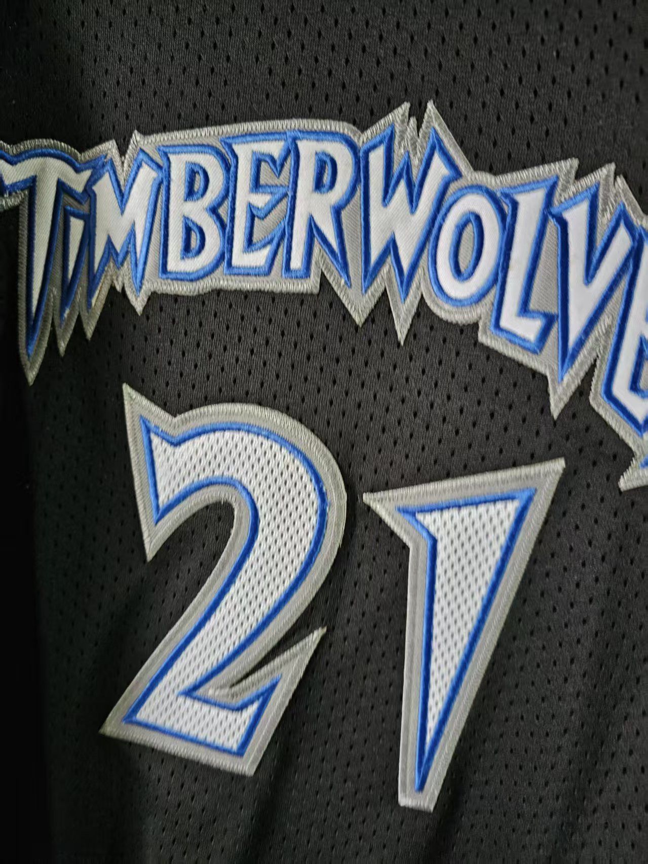 NBA Timberwolves #21 Kevin Garnett Jersey Double Stitched Size US M / EU 48-50 / 2 - 3 Thumbnail