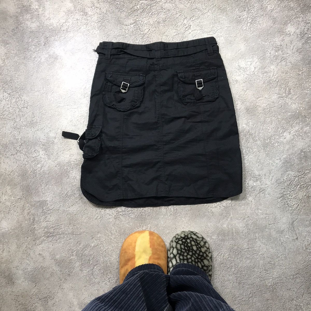Vintage Vintage Y2K Black Quilted Mini Skirt Cargo Streetwear 30 Size 30" / US 8 / IT 44 - 4 Thumbnail