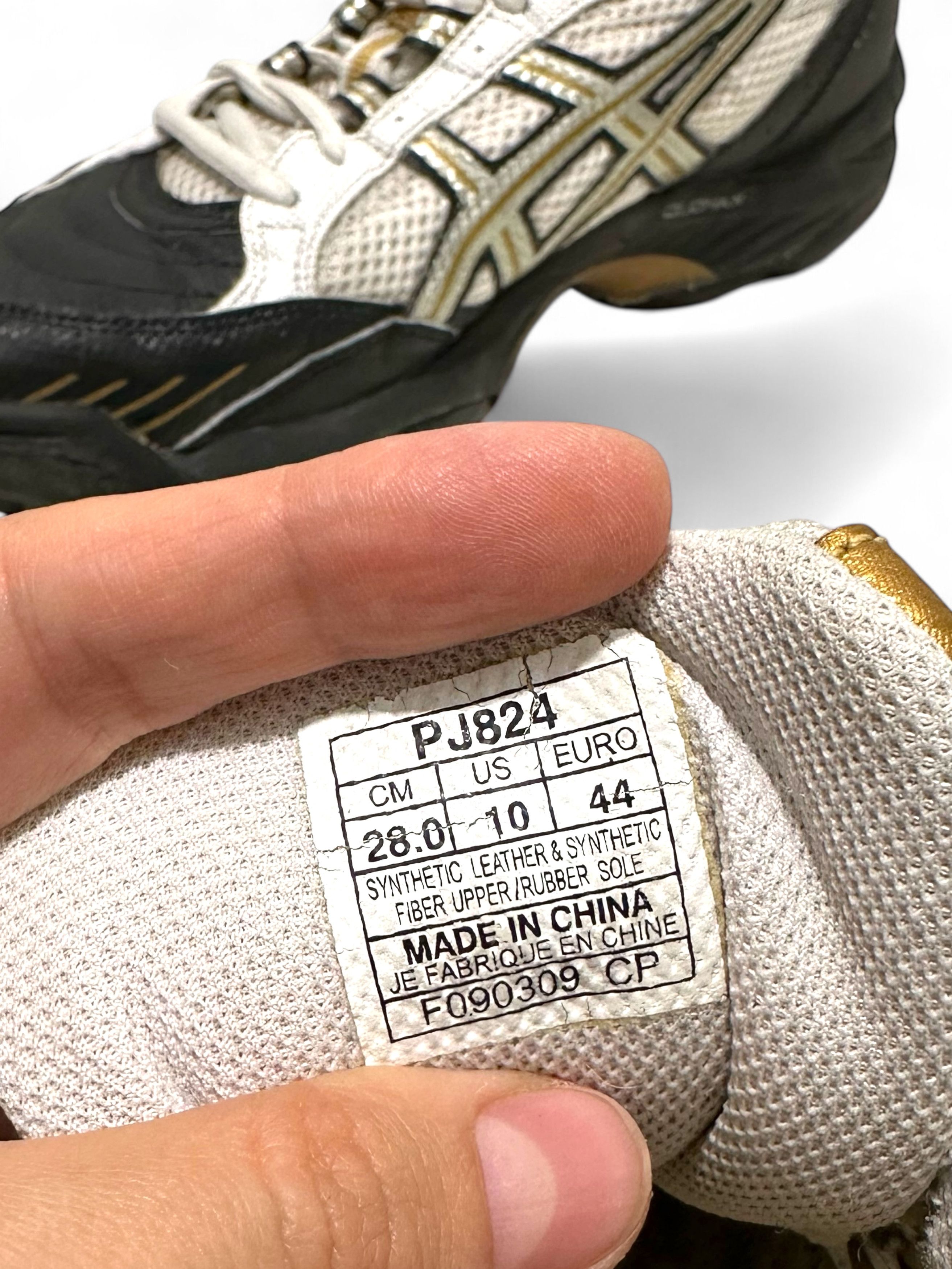 Asics × Kiko Kostadinov Vintage Asics Gel Outdoor Low Top Trainers US10 Size US 10 / EU 43 - 10 Thumbnail