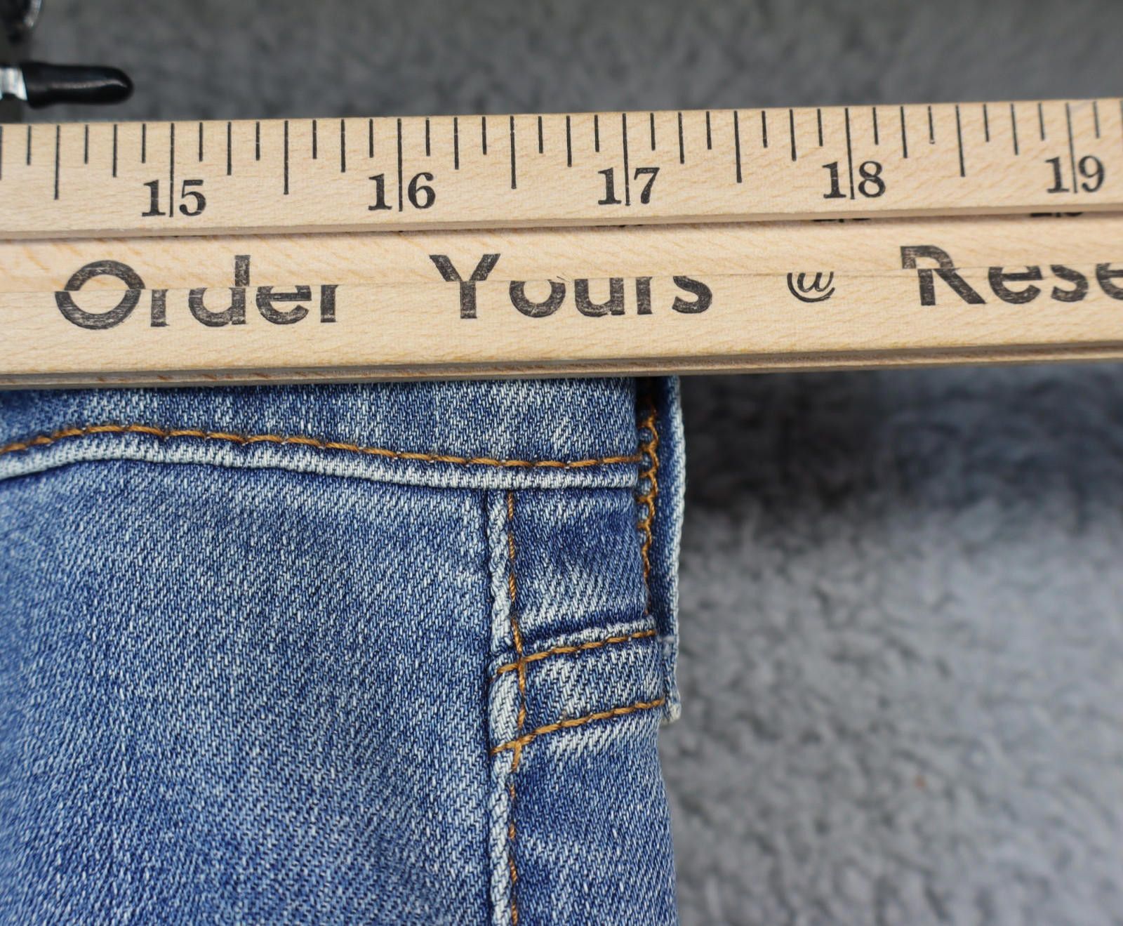 Other Song Timeless Fit Jeans Womens 11/30 Light Wash Destroyed Size 34" / US 12 / IT 48 - 7 Thumbnail