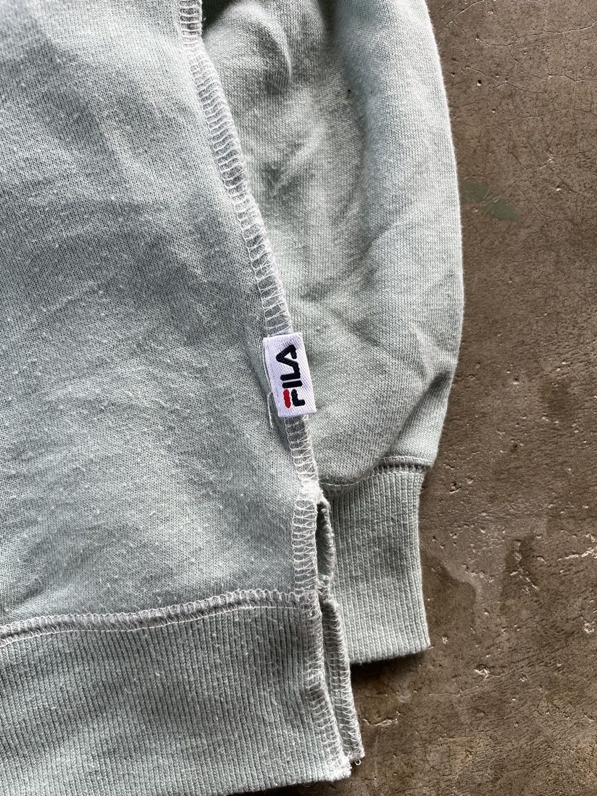 Fila × Vintage 🔥BEST OFFER🔥Fila Central Logo Velvet Hoodie like new Size US L / EU 52-54 / 3 - 3 Thumbnail