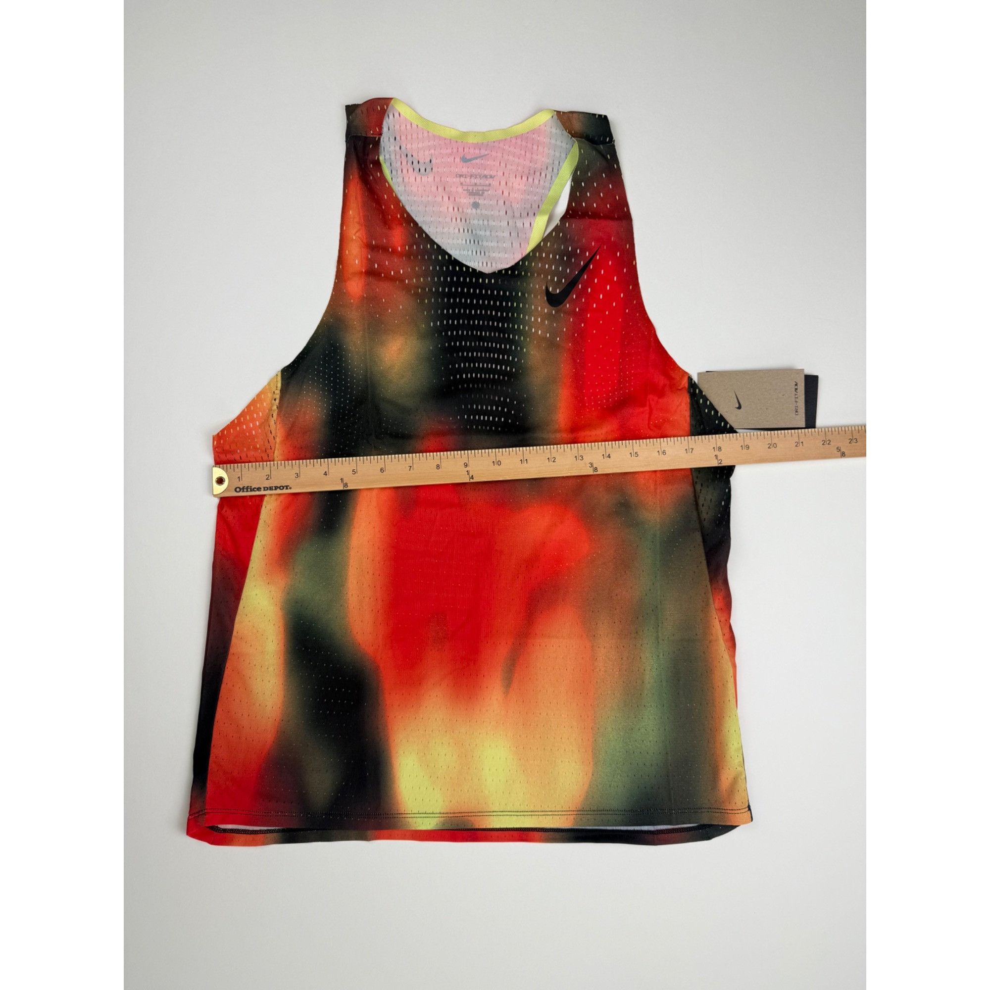 Nike Size M - MSRP $100 Nike Dri-Fit AeroSwift ADV Elite Entry Ru Size US M / EU 48-50 / 2 - 3 Thumbnail