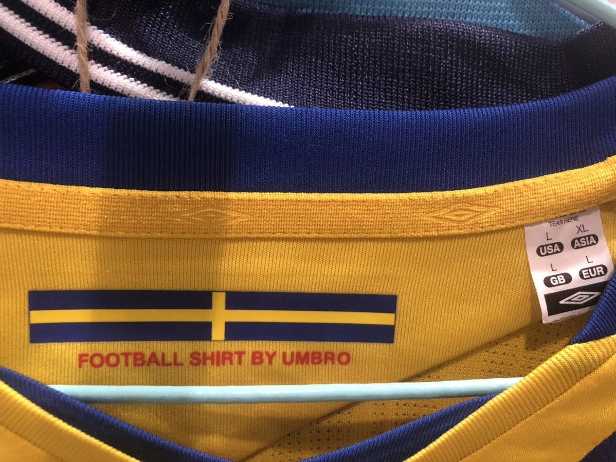 Umbro Sweden 07/09 home shirt #10 Ibrahimovic Size US L / EU 52-54 / 3 - 7 Thumbnail