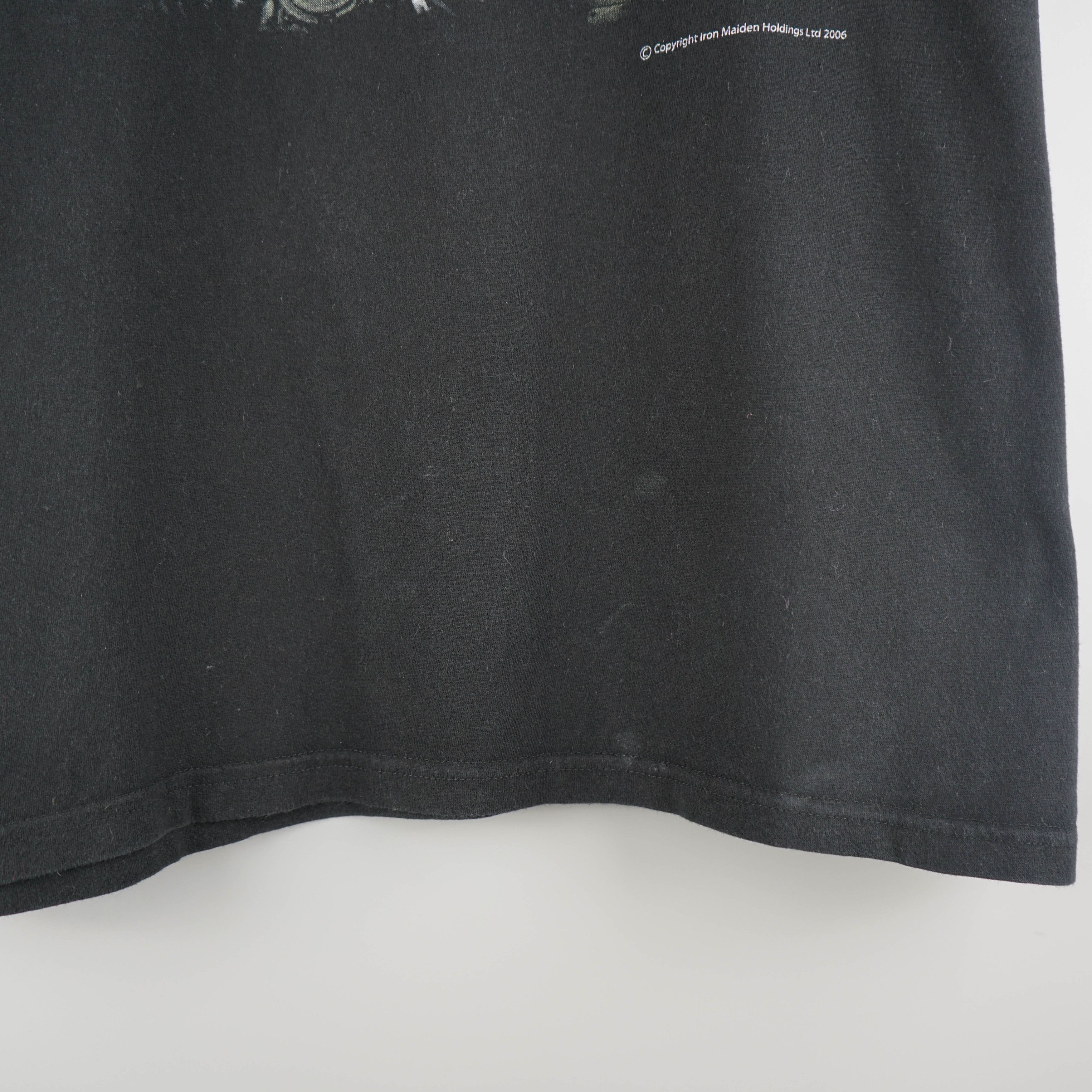Band Tees × Vintage Vintage 2006 Iron Maiden T-Shirt A Matter Life And Death Size US M / EU 48-50 / 2 - 4 Thumbnail
