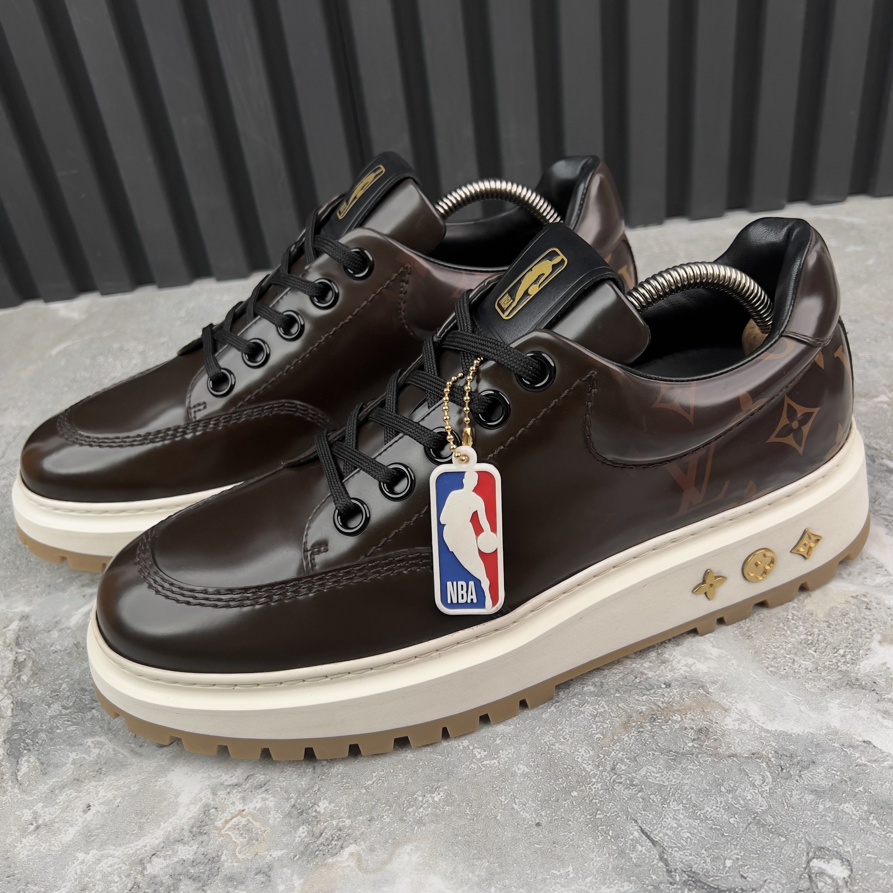 Louis Vuitton LV x NBA Abbesses Derby Sneakers Monogram Patent Leather Size US 8 / EU 41 - 3 Thumbnail