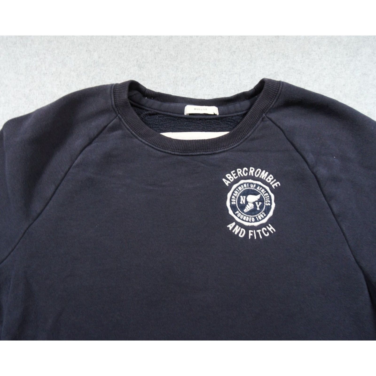 Abercrombie & Fitch Abercrombie & Fitch Sweatshirt Mens XLarge Blue Crewneck Muscle Pullover Adult Size US XL / EU 56 / 4 - 2 Thumbnail