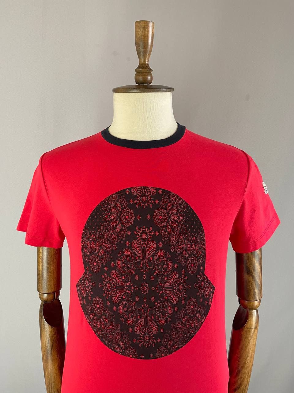 Moncler Moncler Tee T Shirt Red Big Logo Size US L / EU 52-54 / 3 - 3 Thumbnail