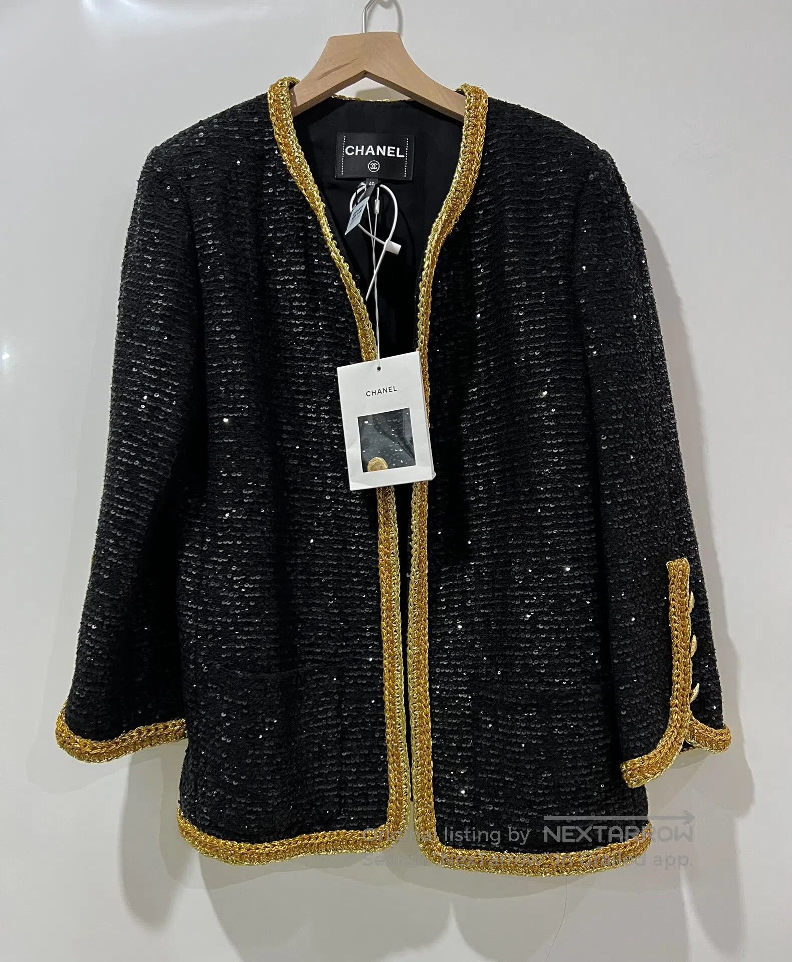 Chanel Chanel Heavy-duty, sequined black gold jacket| Size L / US 10 / IT 46 - 1 Thumbnail