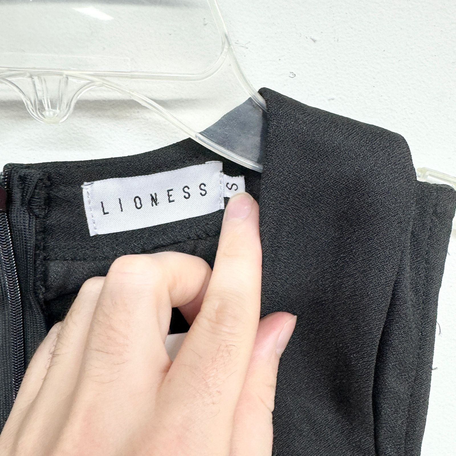 Lioness Lioness Sleeveless Plunge Open Neckline Black Straight S Size S / US 4 / IT 40 - 3 Thumbnail