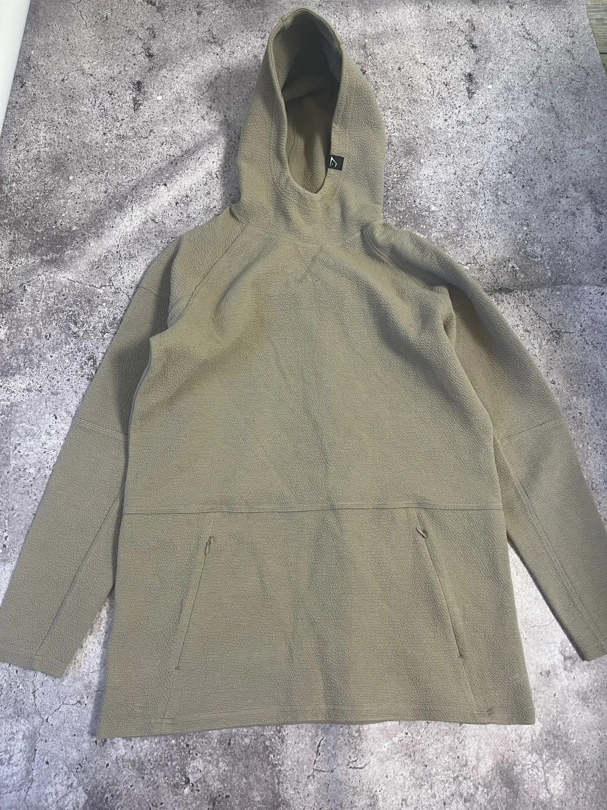 Gymshark Gymshark Pullover Hoodie Beige Kangaroo Pocket Size L Size US M / EU 48-50 / 2 - 1 Thumbnail