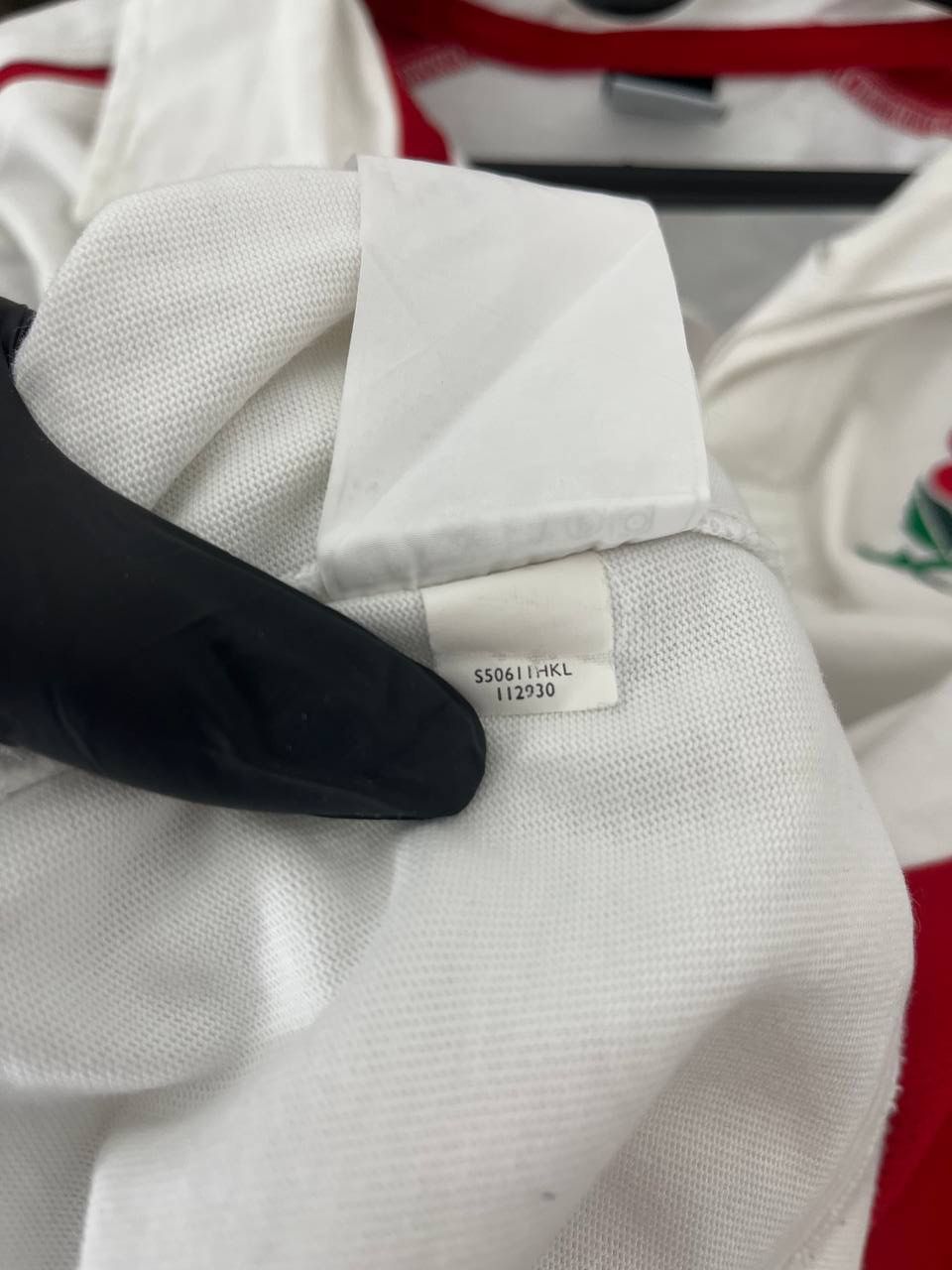 Nike Nike England Rugby Shirt Long Sleeve O2 Sponsor White Sz XL Size US XL / EU 56 / 4 - 4 Thumbnail