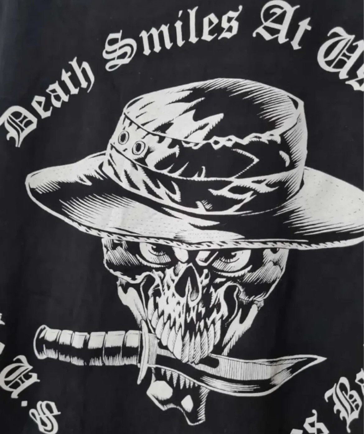 Vintage Vintage Us Marines tshirt smiles back real XL Size US XL / EU 56 / 4 - 2 Thumbnail
