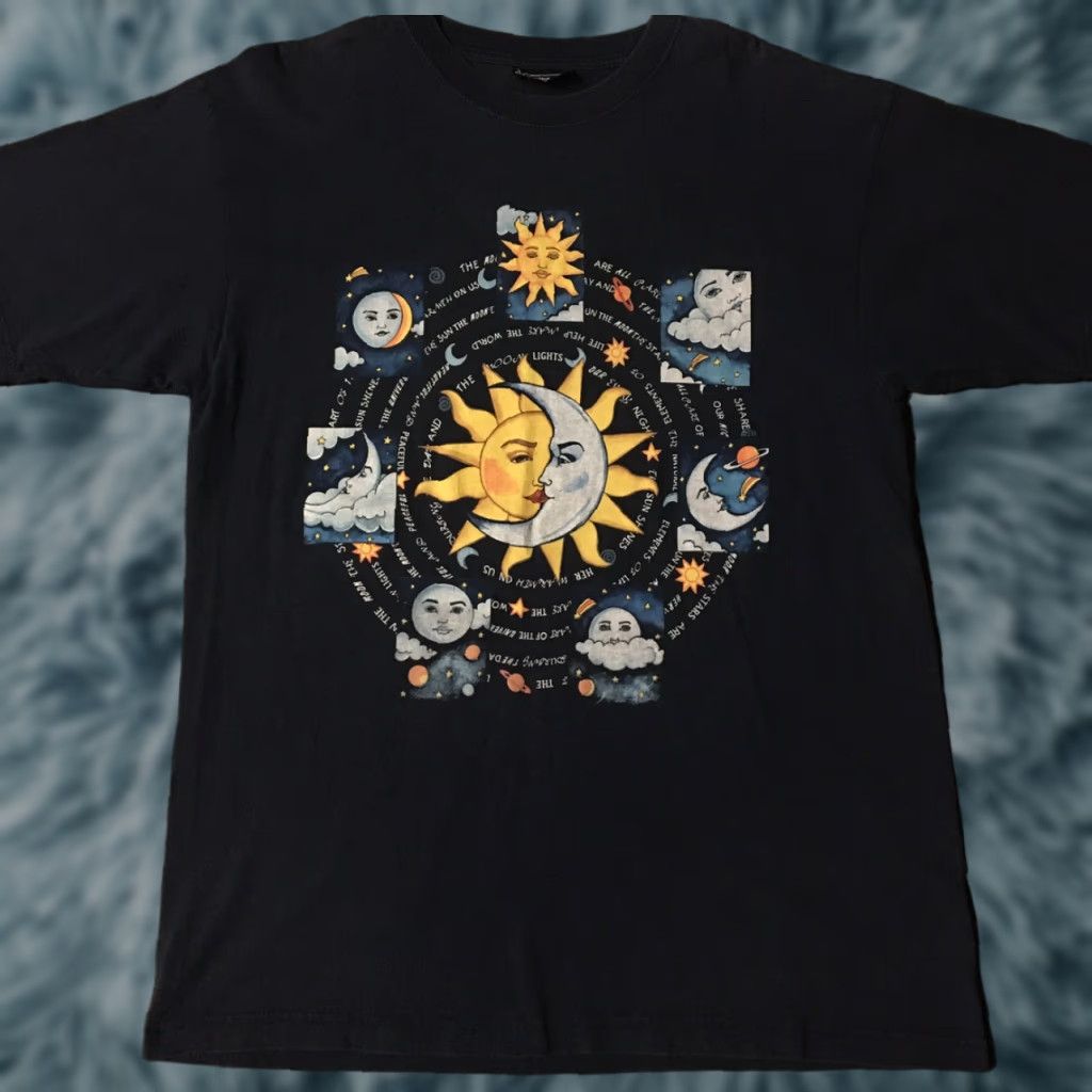 Vintage VINTAGE 90s Sun Moon Solar Eclipse Faded Shirt XL Space Blue T-Shirt Men Grunge Surf Ocean Tropical California USA 80s 90s Size US XL / EU 56 / 4 - 1 Thumbnail