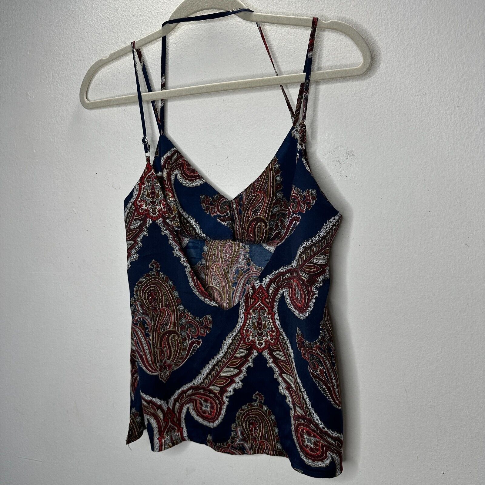 Other Missguided Blue Red Paisley VNeck Strappy VBack Blouse 6 Size M / US 6-8 / IT 42-44 - 5 Thumbnail