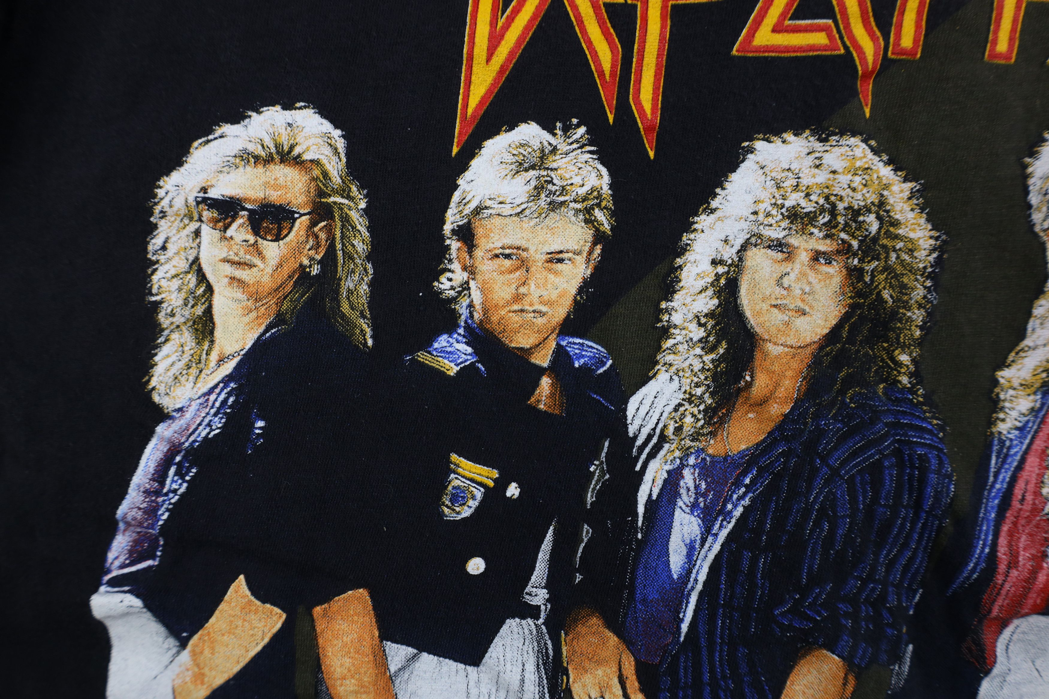 Vintage Vintage 80s Tour Def Leppard Band Short Sleeve T-Shirt Size US M / EU 48-50 / 2 - 6 Thumbnail