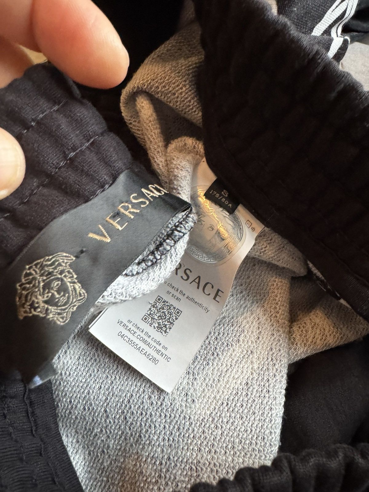 Versace VERSACE shorts STUDY REAL TAPE MEASUREMENTS IN PHOTOS sz S Size US 30 / EU 46 - 25 Thumbnail