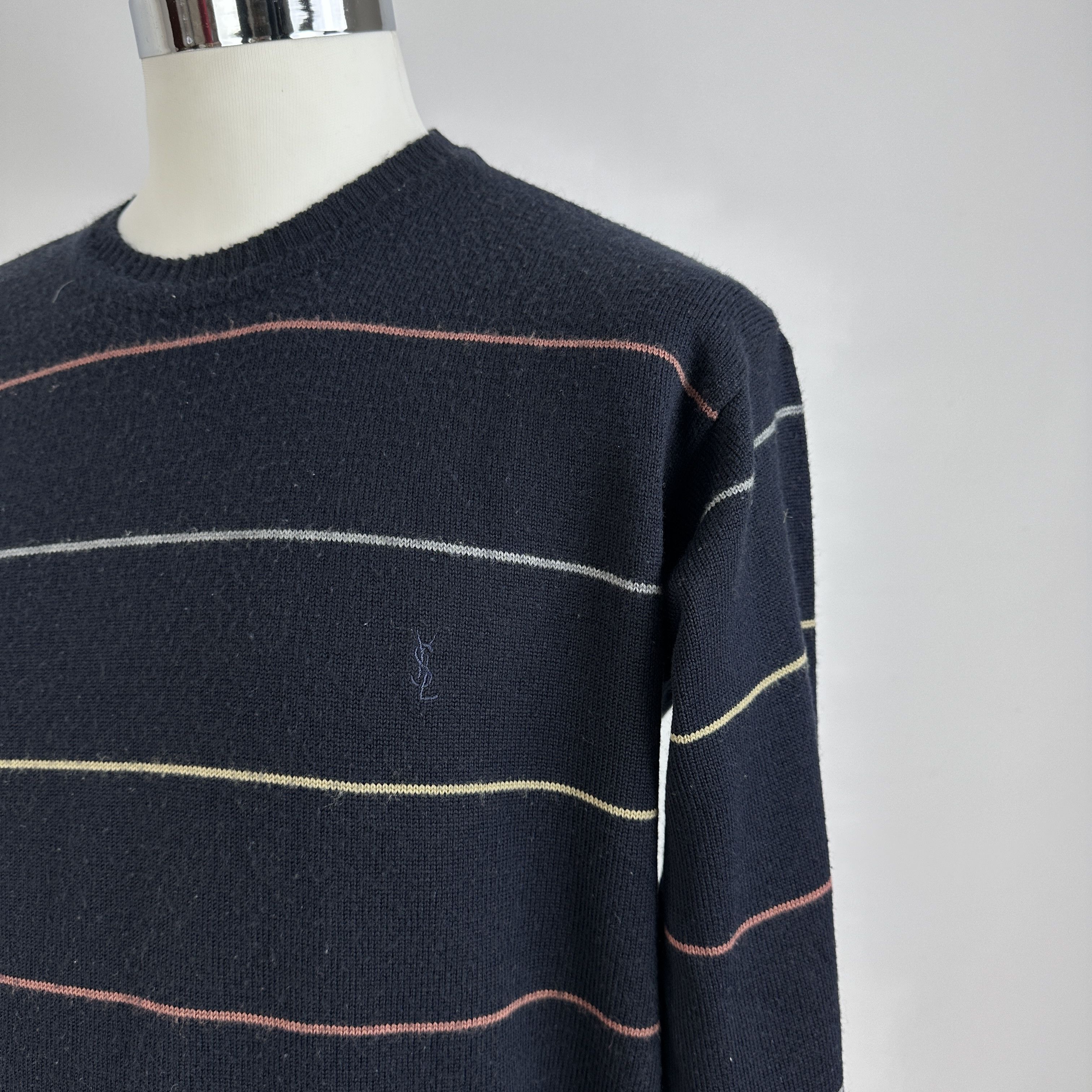 Yves Saint Laurent Maglione YVES SAINT LAURENT Righe Multi – L Size US L / EU 52-54 / 3 - 8 Thumbnail