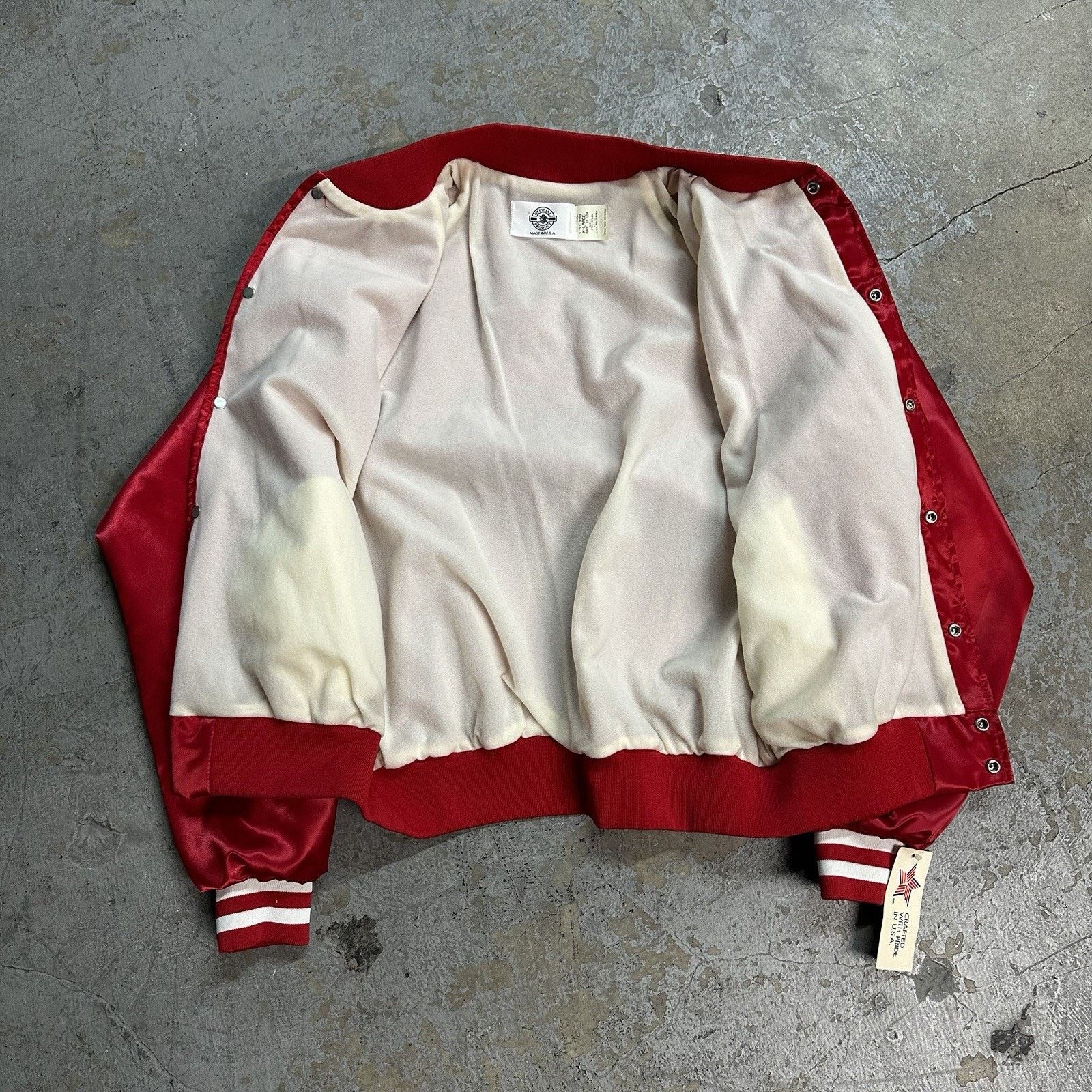 Budweiser × Vintage NWT Vintage 80s Budweiser Beer Red Bomber Satin Jacket XL Size US XL / EU 56 / 4 - 3 Thumbnail