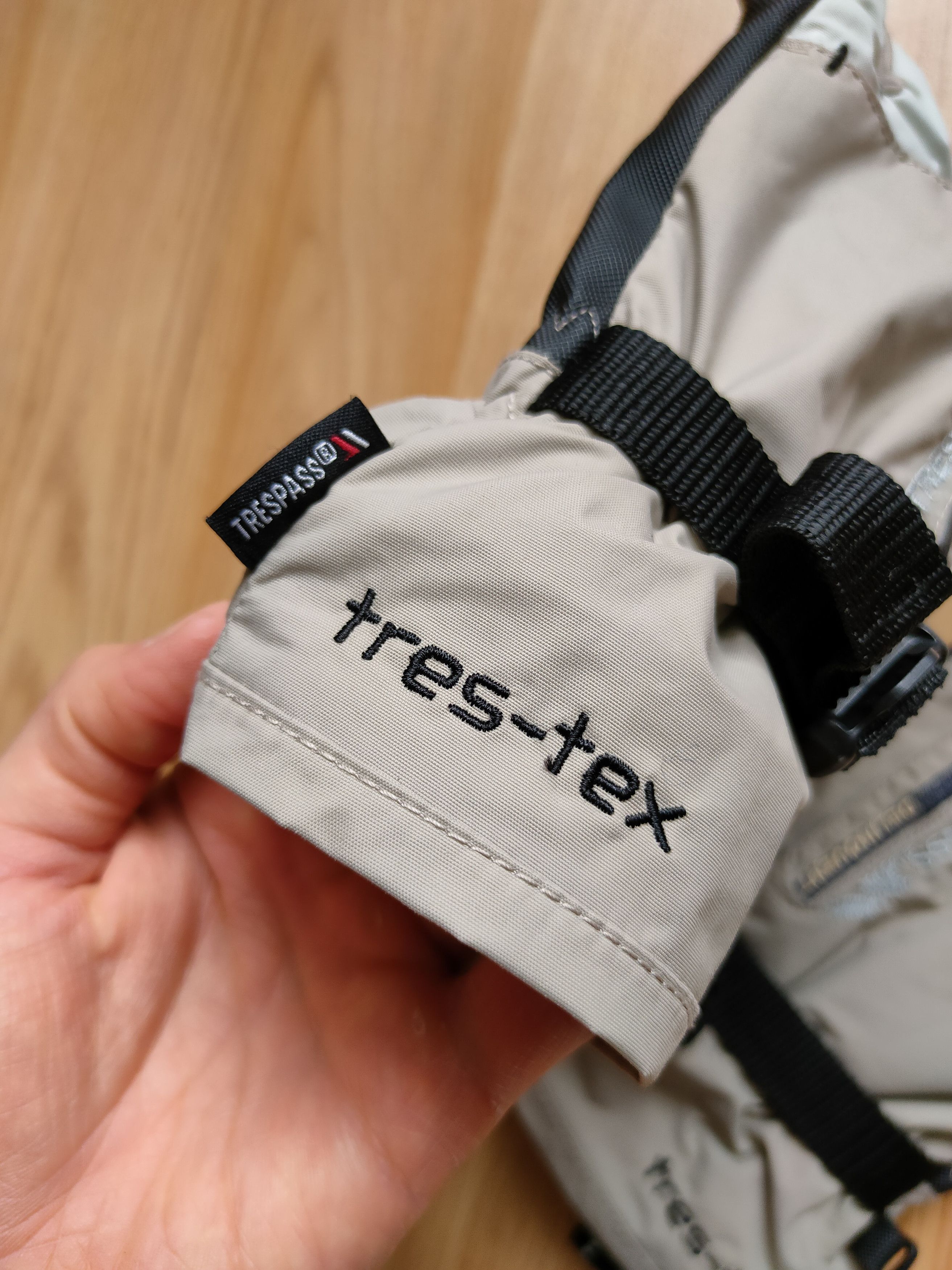 The Mountain Trespass outdoor gloves mountain winter gloves gorpcore Size ONE SIZE - 5 Thumbnail