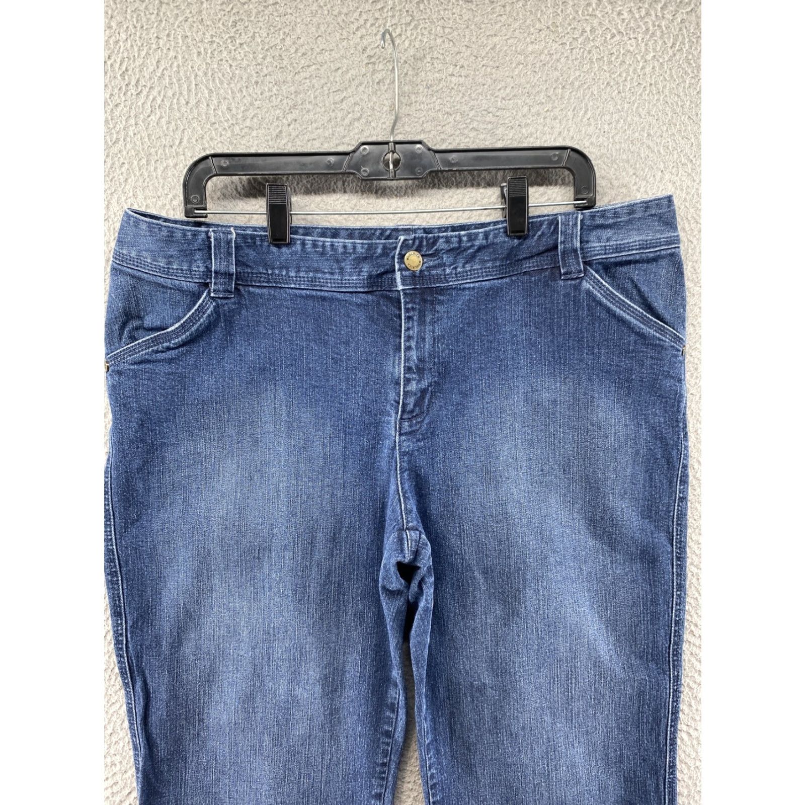 Vintage Woolrich Jeans Cropped Denim Capri Blue 16 Womens Size 16 Capris Pants 100% Cotton Jeans Size 38" / US 16 / IT 52 - 3 Thumbnail