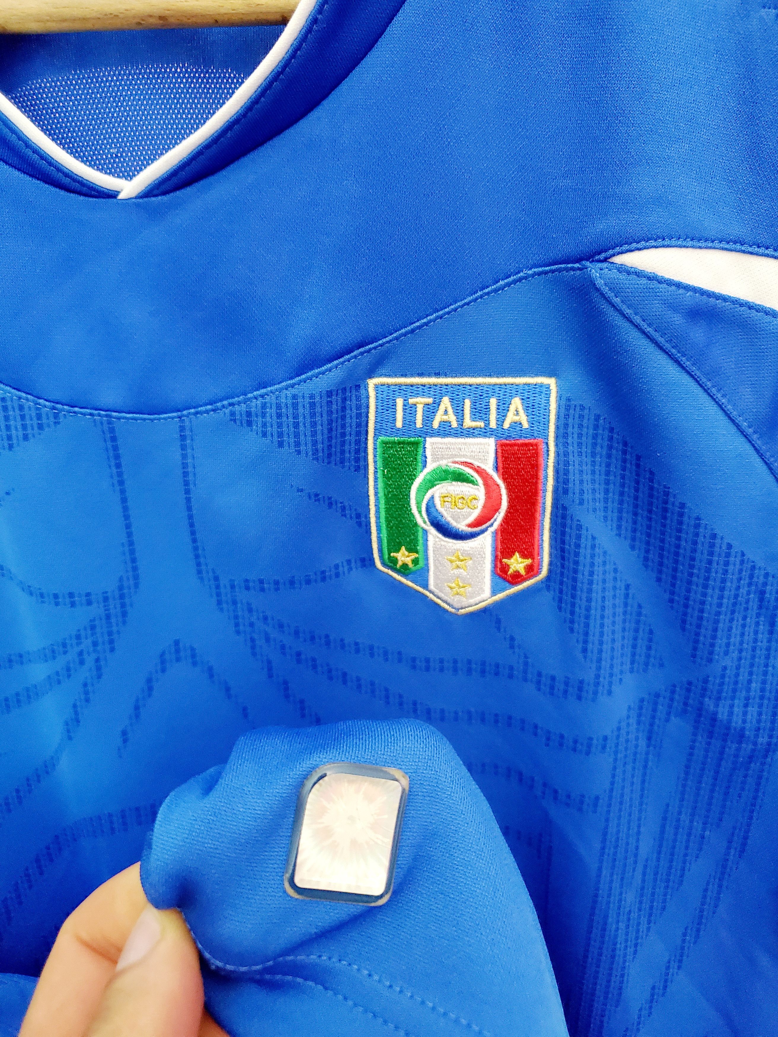 Puma × Vintage 2010-2012 Italy Player Issue Home soccer jersey size M Size US M / EU 48-50 / 2 - 3 Thumbnail