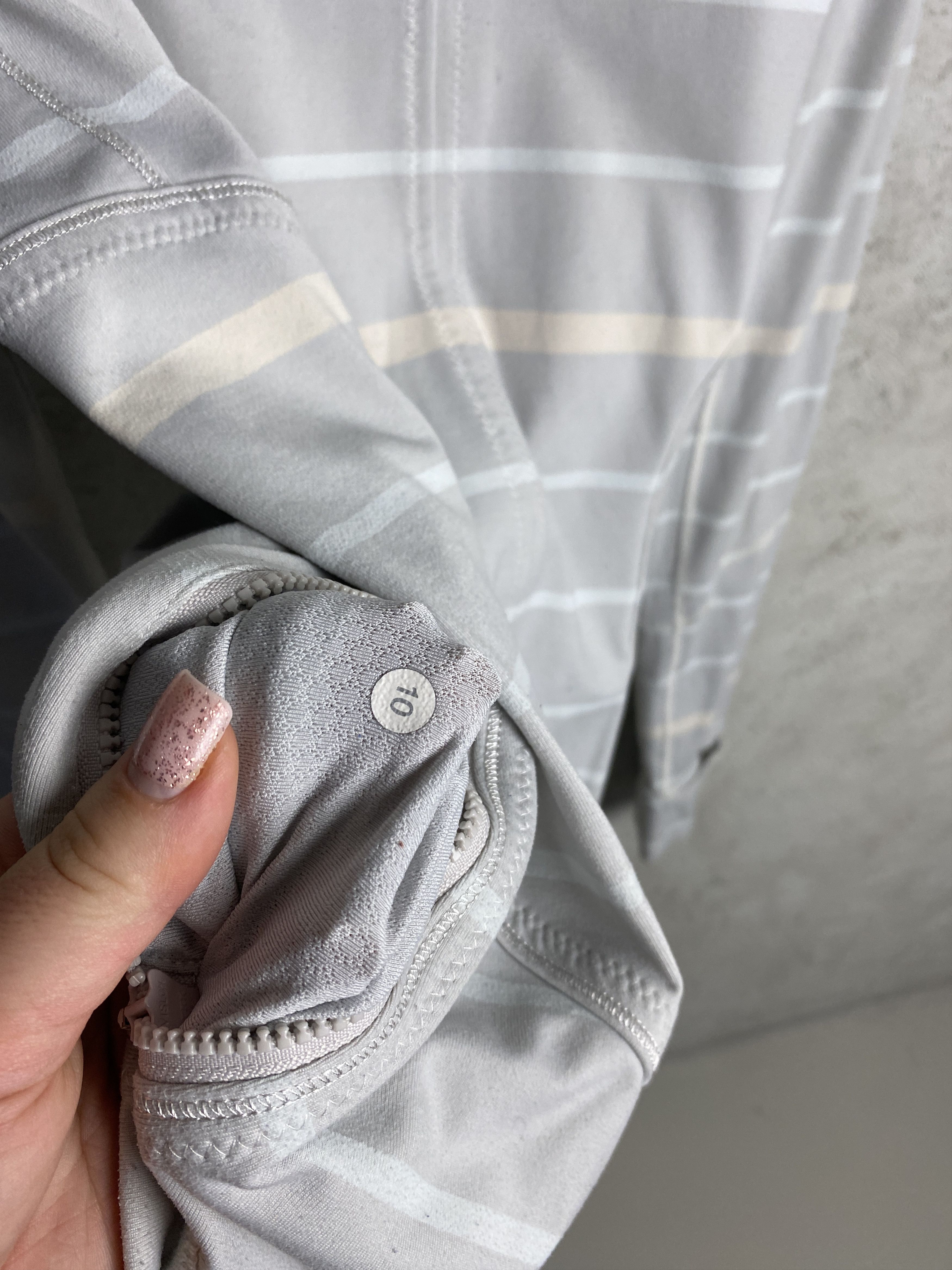 Lululemon Lululemon Define jacket striped sweatshirt yoga pilates Size L / US 10 / IT 46 - 5 Thumbnail