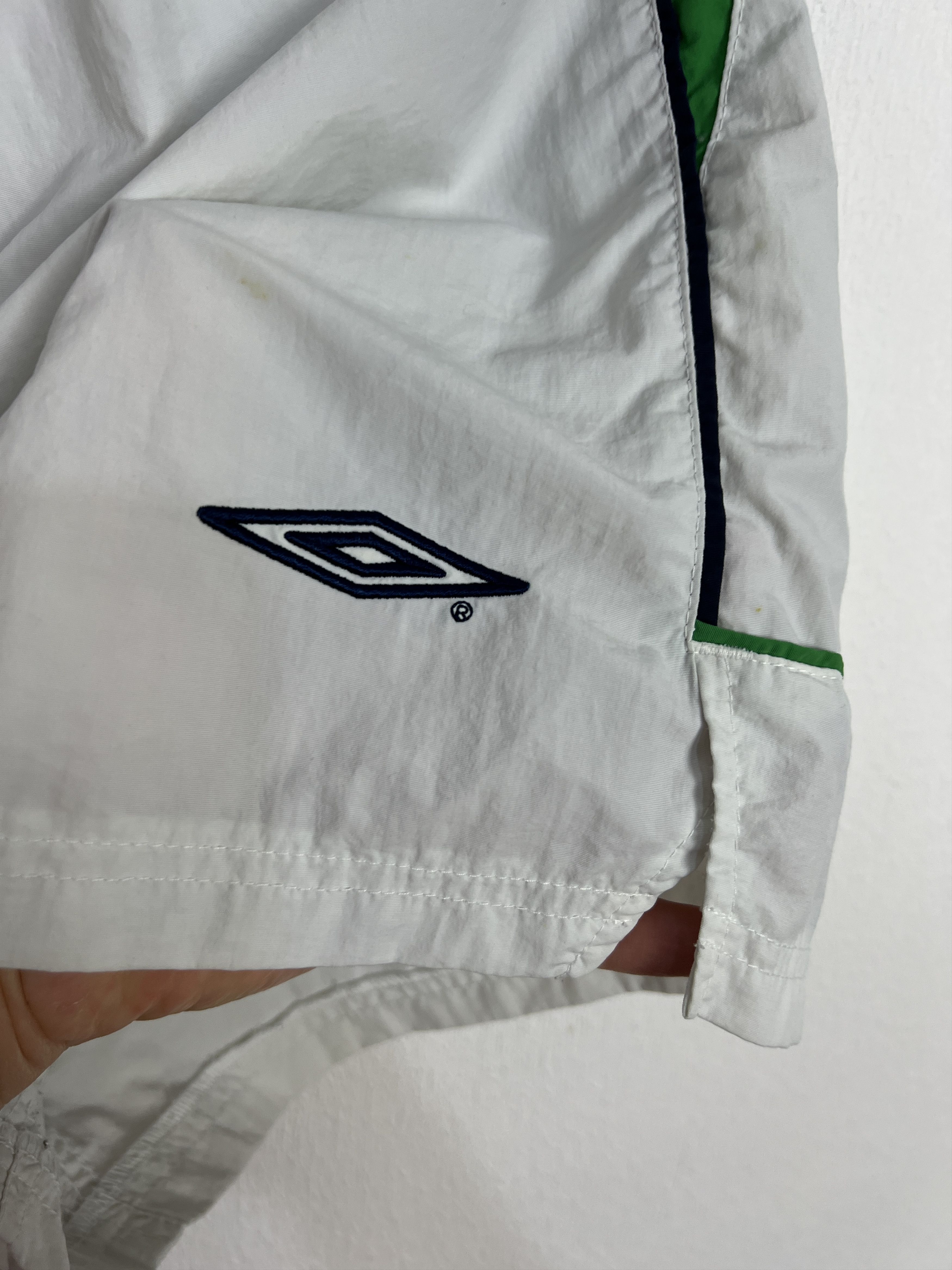 Umbro Vintage Umbro Republic Of Ireland Football Shorts M Size US 32 / EU 48 - 3 Thumbnail