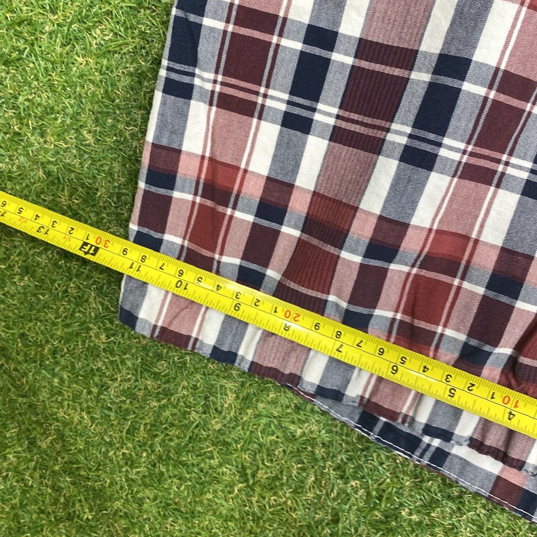Aeropostale AEROPOSTALE Mens Casual Shorts 34 Red Plaid Flat Front 9in Inseam Cotton Summer Size US 34 / EU 50 - 4 Thumbnail