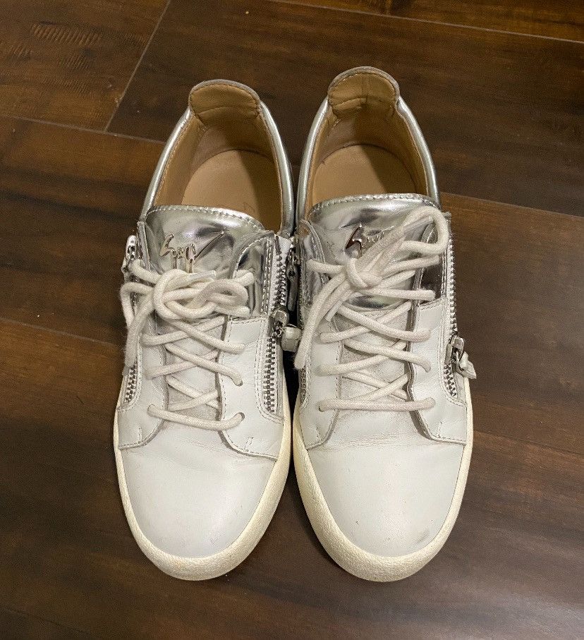 White/Silver low top sneakers