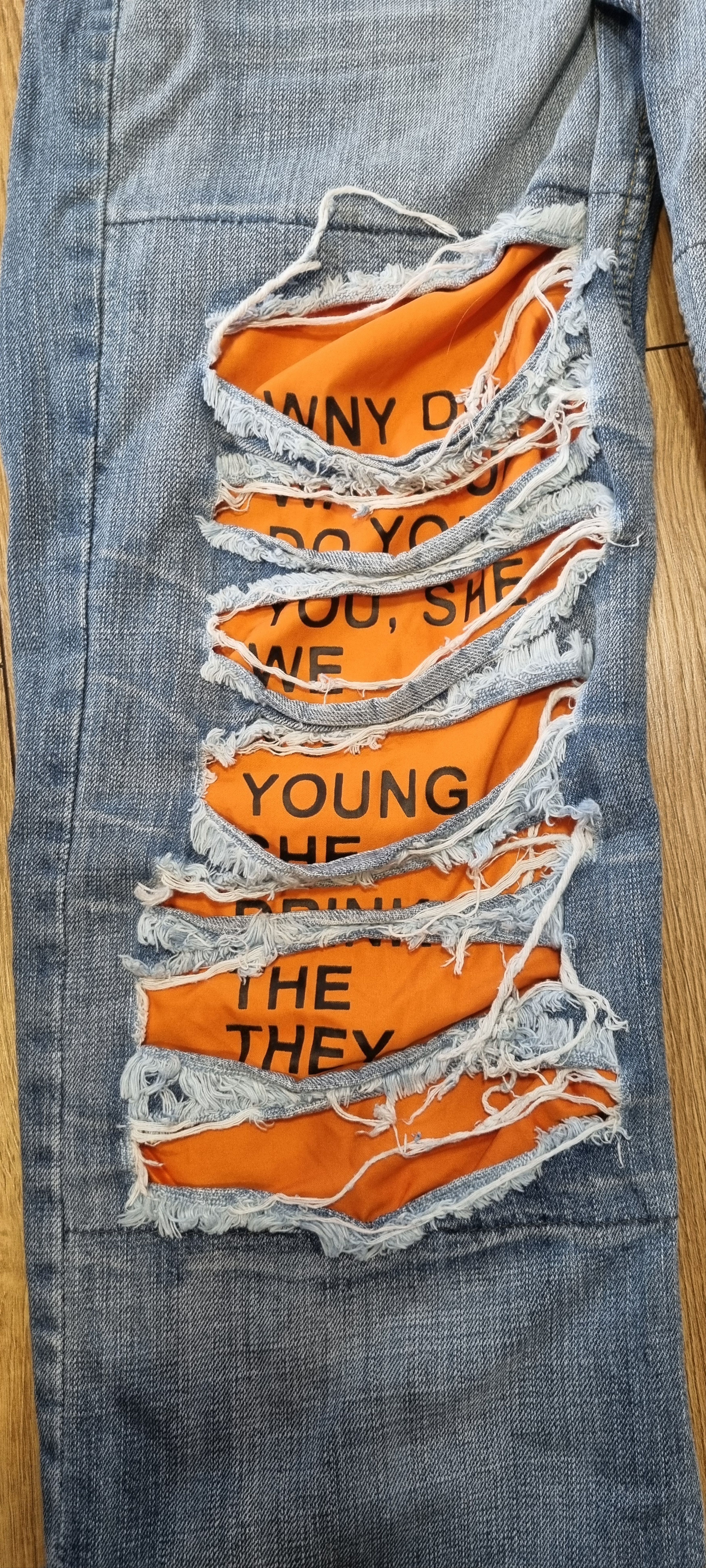 Dolce & Gabbana Dolce & Gabbana FW05 Orange Poem Jeans Distressed Ripped Size US 33 - 2 Thumbnail