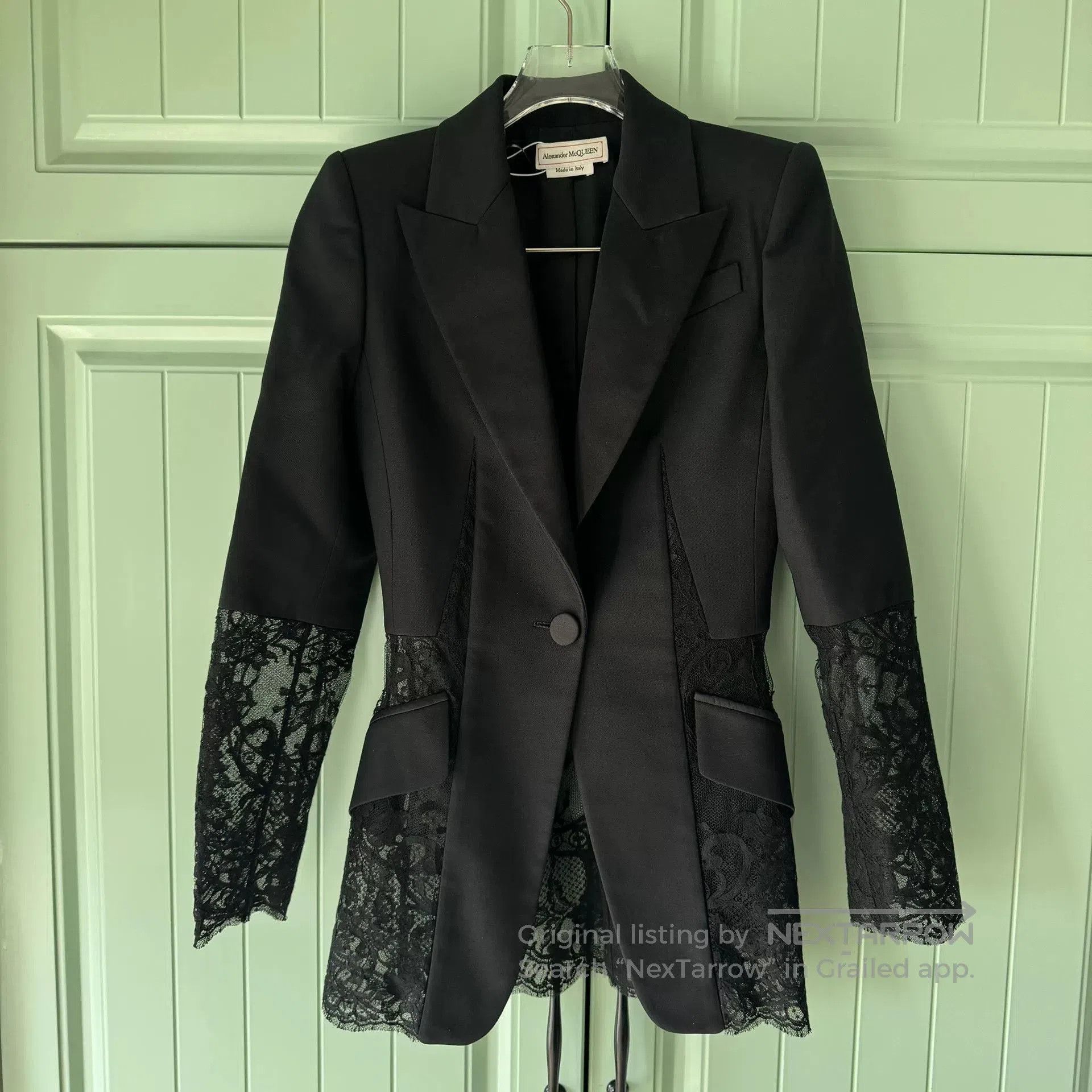 Alexander McQueen Alexander McQueen Black Lace Blazer. Size XS / US 0-2 / IT 36-38 - 1 Thumbnail