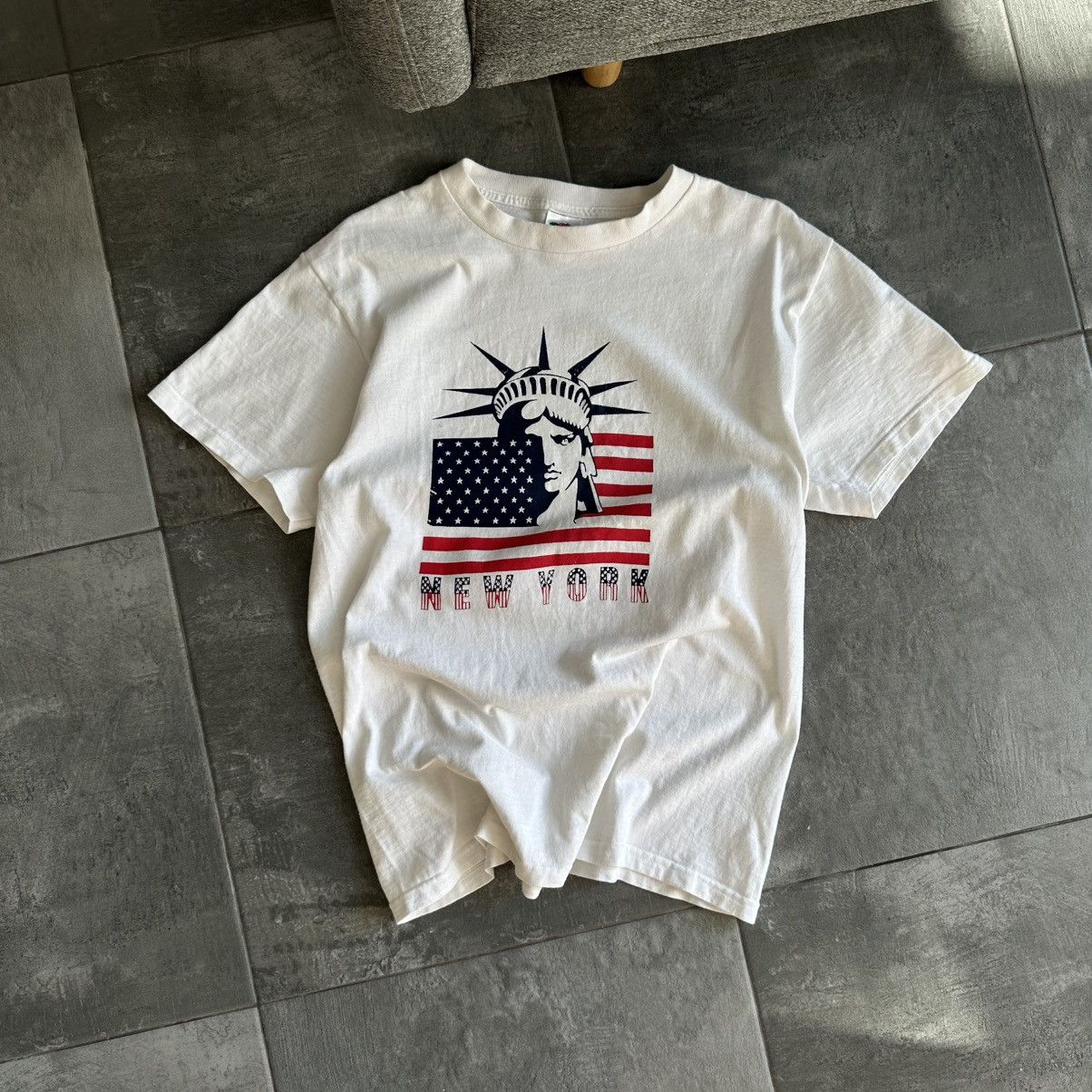 Vintage Vintage Japanese Style New York T-shirts USA Y2K 00s Size US S / EU 44-46 / 1 - 1 Thumbnail