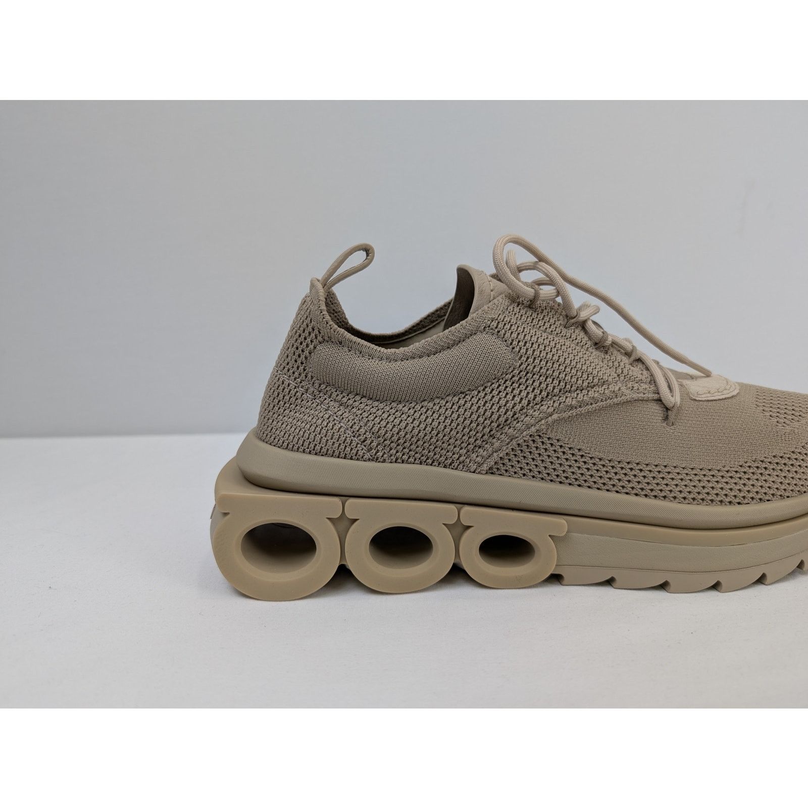 Salvatore Ferragamo o1rshd1 Nima Gold Men Shoes Fashion Sneaker in Beige Size US 8 / EU 41 - 5 Thumbnail