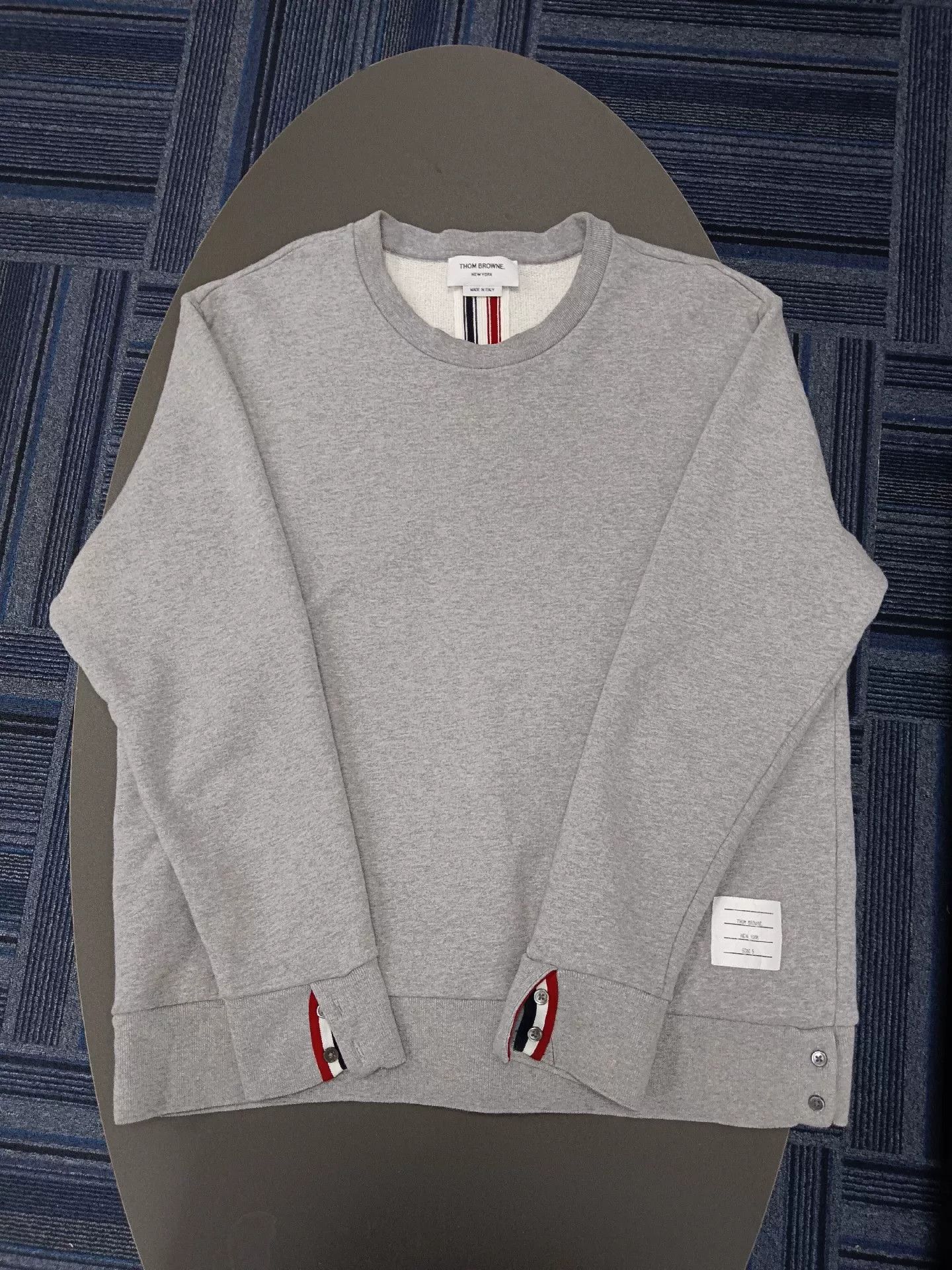 Thom Browne thom browne classic gray crewneck sweatshirt Size US M / EU 48-50 / 2 - 1 Thumbnail