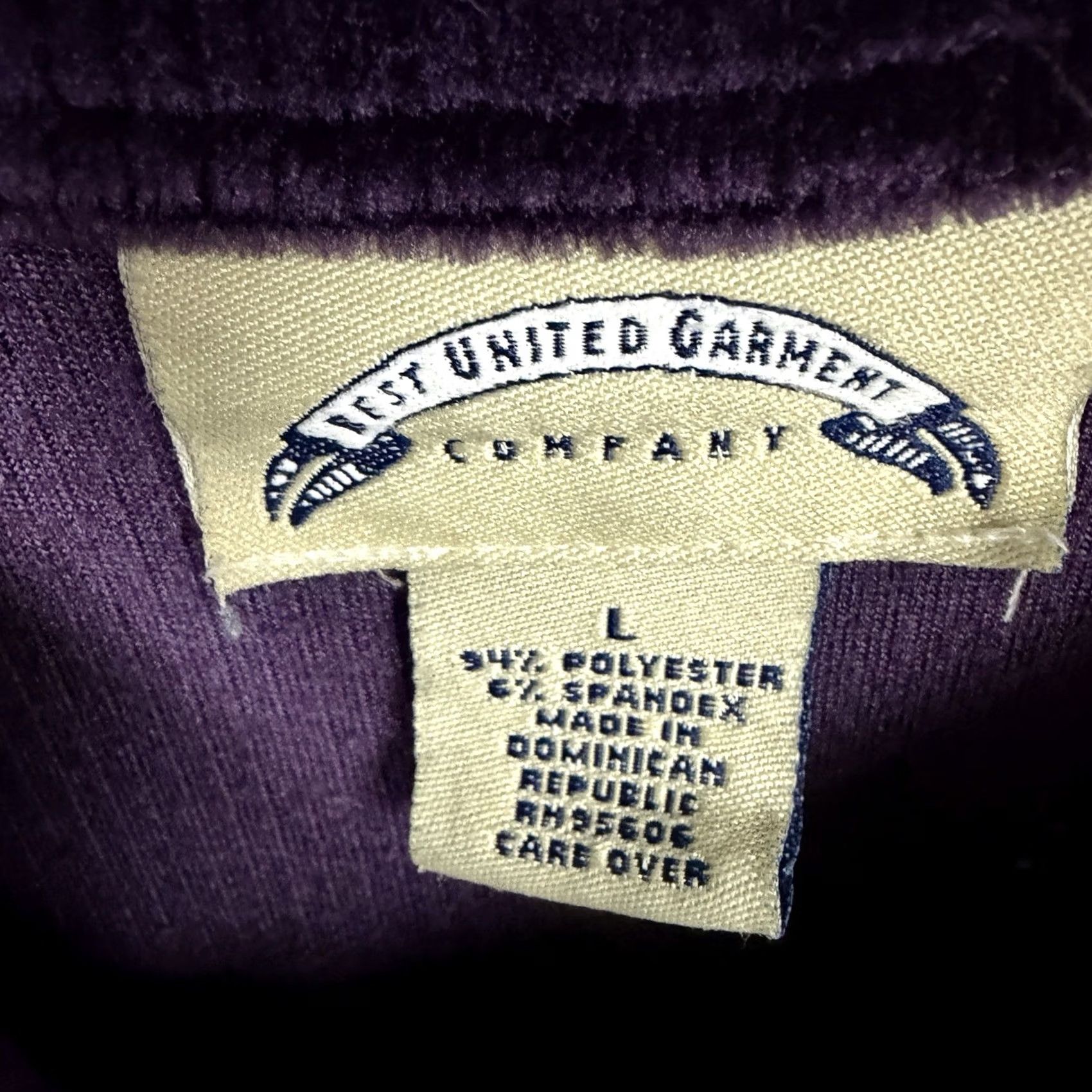Velvet VINTAGE Best United Garment Company Velvet Shirt L Purple Women's Long Sleeve Button-Up 90s Grunge Retro Dark Academia Witchy Whimsigoth Size L / US 10 / IT 46 - 7 Thumbnail