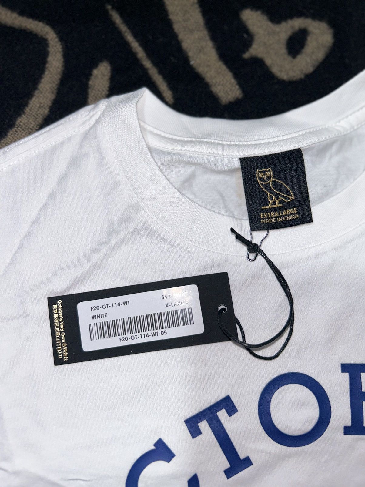October's Very Own 2020 Collegiate Tshirt Size US XL / EU 56 / 4 - 4 Thumbnail