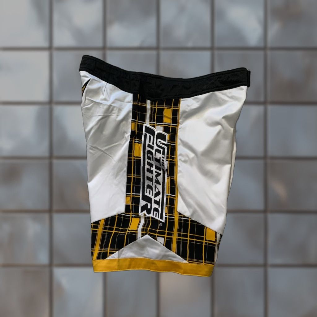 Tapout NWOT Tapout The Ultimate Fighter UFC Team Josh Koscheck Board Shorts Sz 40 Men White Black Gold Board Mens 40 White Black Gold Size US 40 / EU 56 - 1 Thumbnail