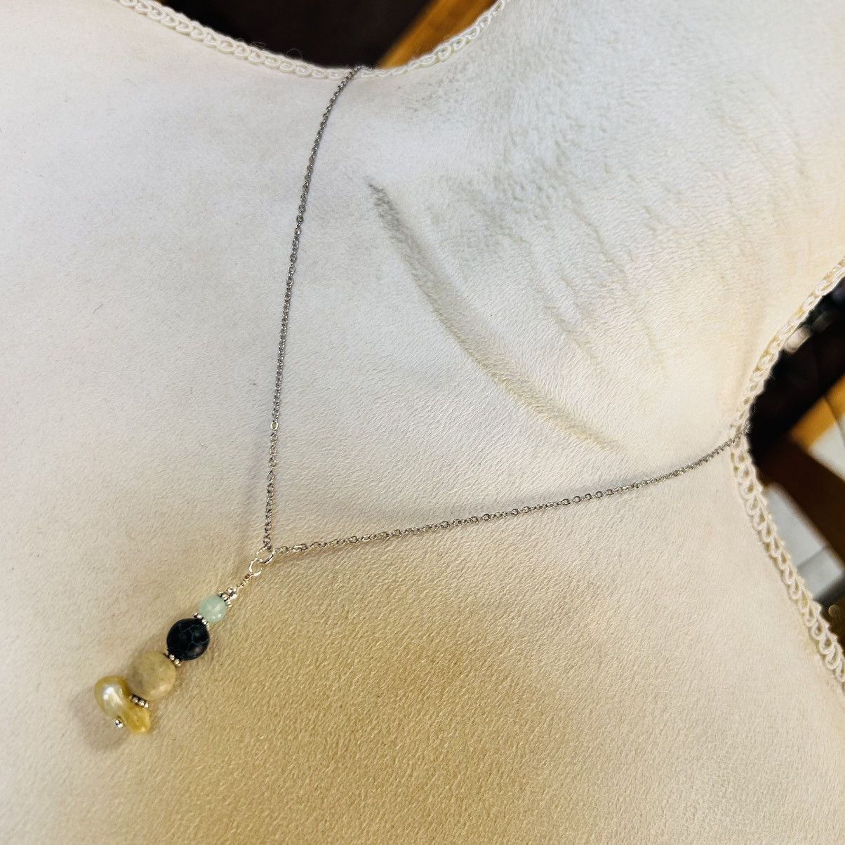 Handmade Handcrafted elegant genuine stone pendant on chain necklace Size ONE SIZE - 2 Thumbnail