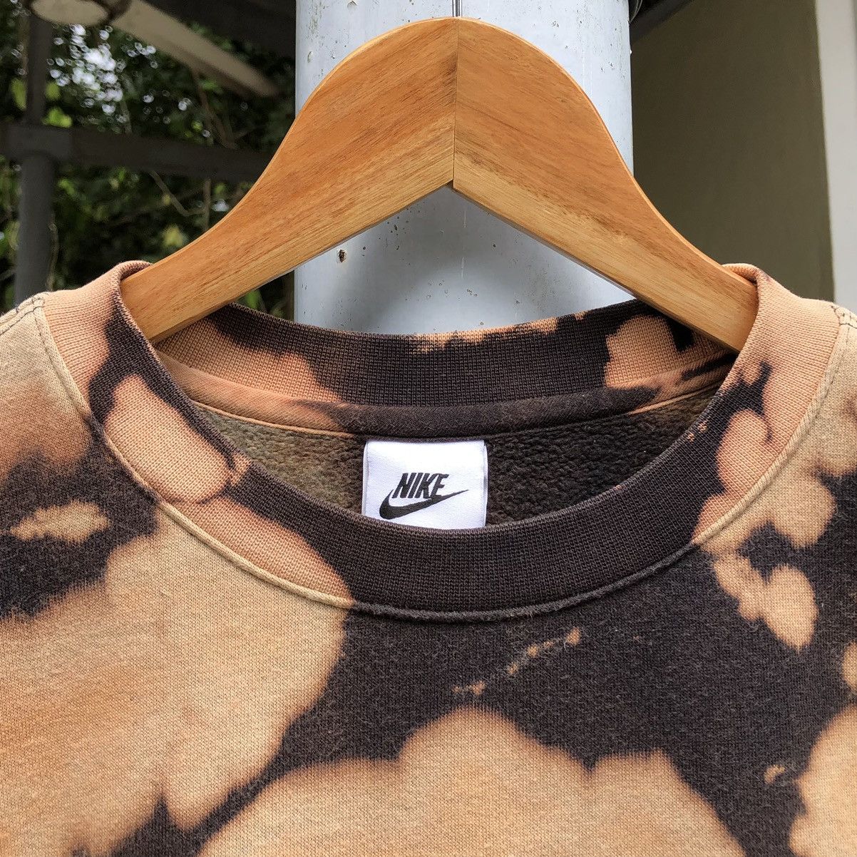 Vintage Nike Tie Dye Embroidery Swoosh Sweatshirts Size US L / EU 52-54 / 3 - 5 Thumbnail