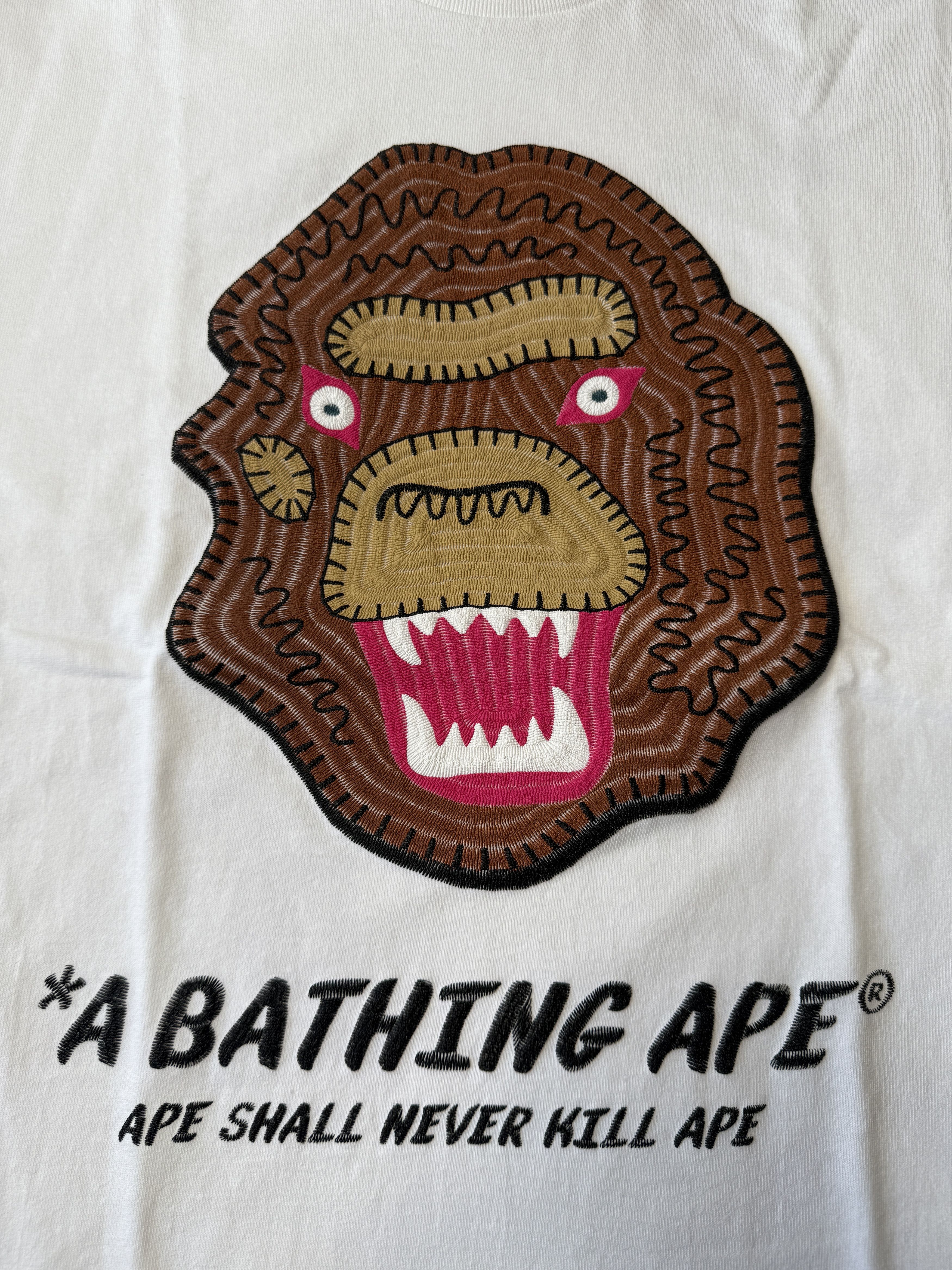 Bape BAPE EMBROIDERY STYLE SOUVENIR LOGO TEE (2025) Size US M / EU 48-50 / 2 - 3 Thumbnail