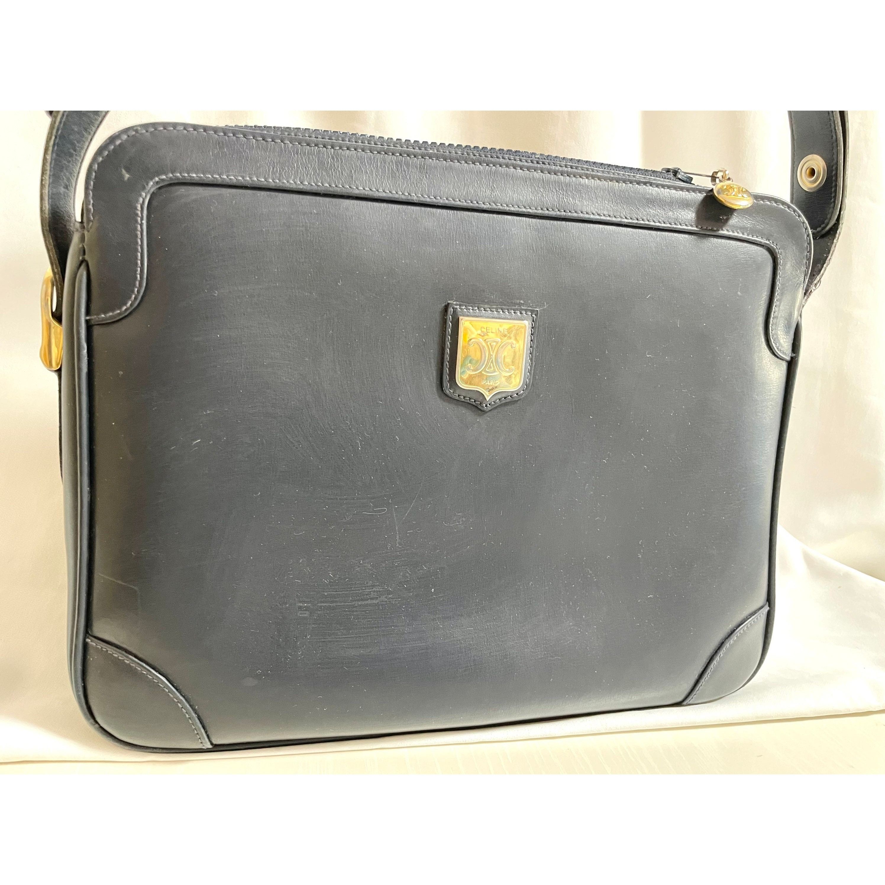 Celine Vintage Celine navy genuine leather shoulder bag. Triomphe Size ONE SIZE - 2 Thumbnail