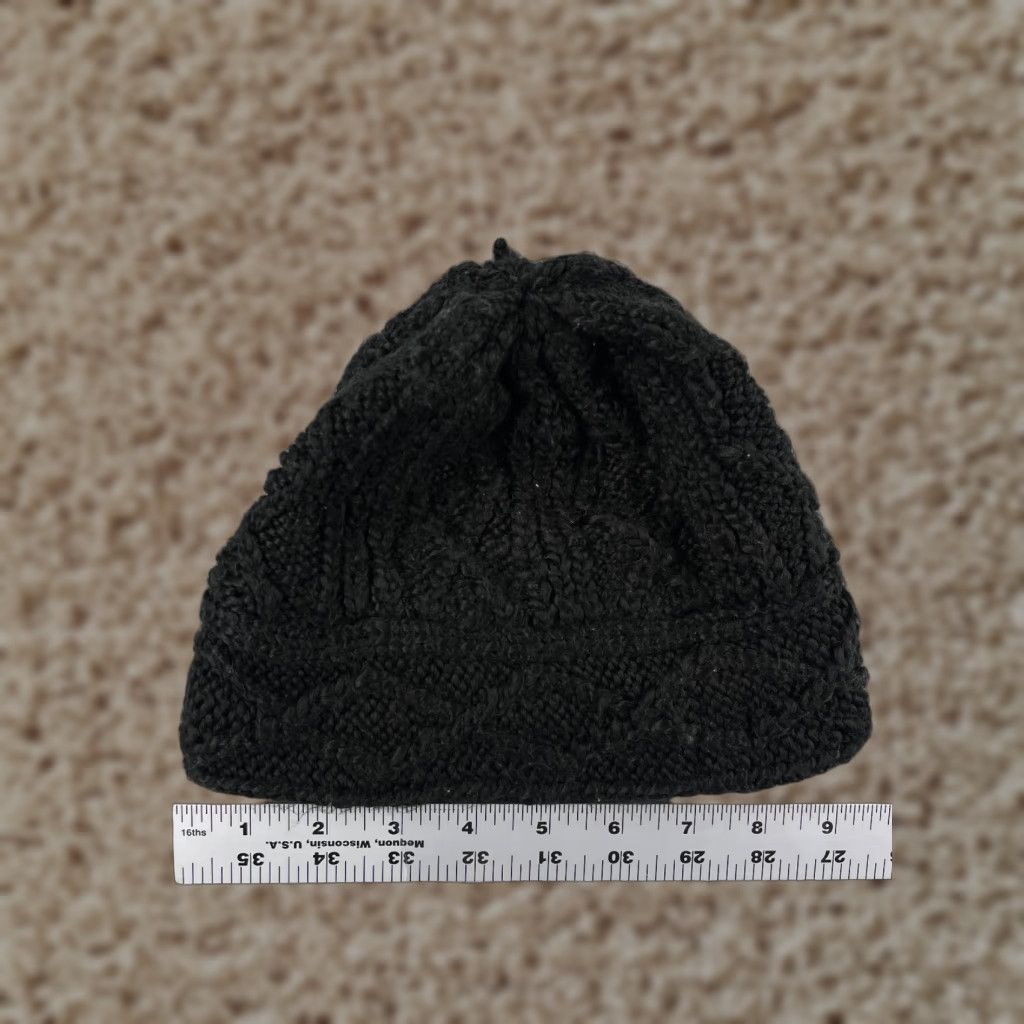 Gap GAP Beanie Hat Womens One Size Black Knit 100% Acrylic Ski Logo Beanie Womens Size ONE SIZE - 1 Thumbnail