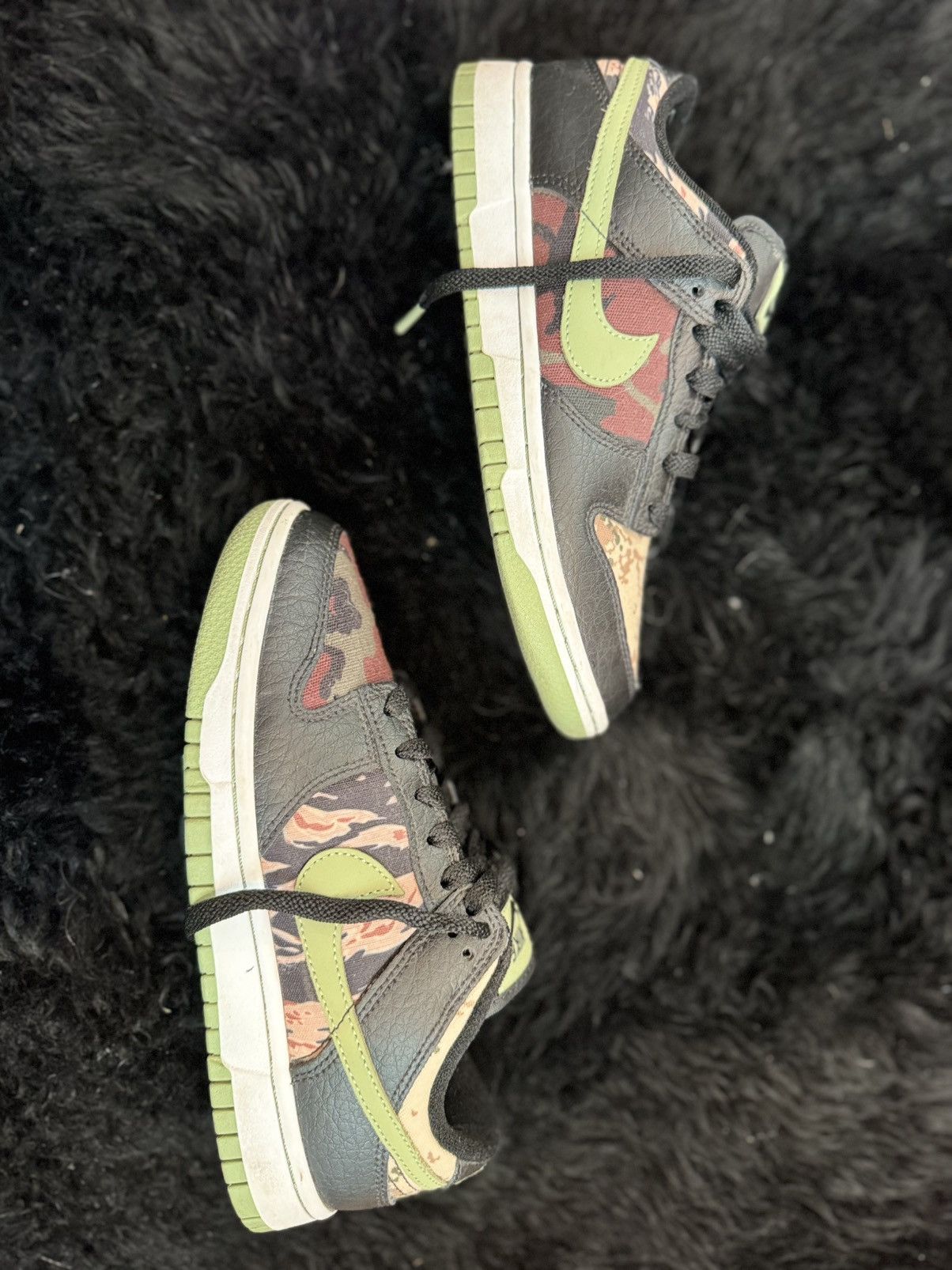 Nike Nike Dunk Low Crazy Camo Size US 6 / EU 39 - 1 Thumbnail