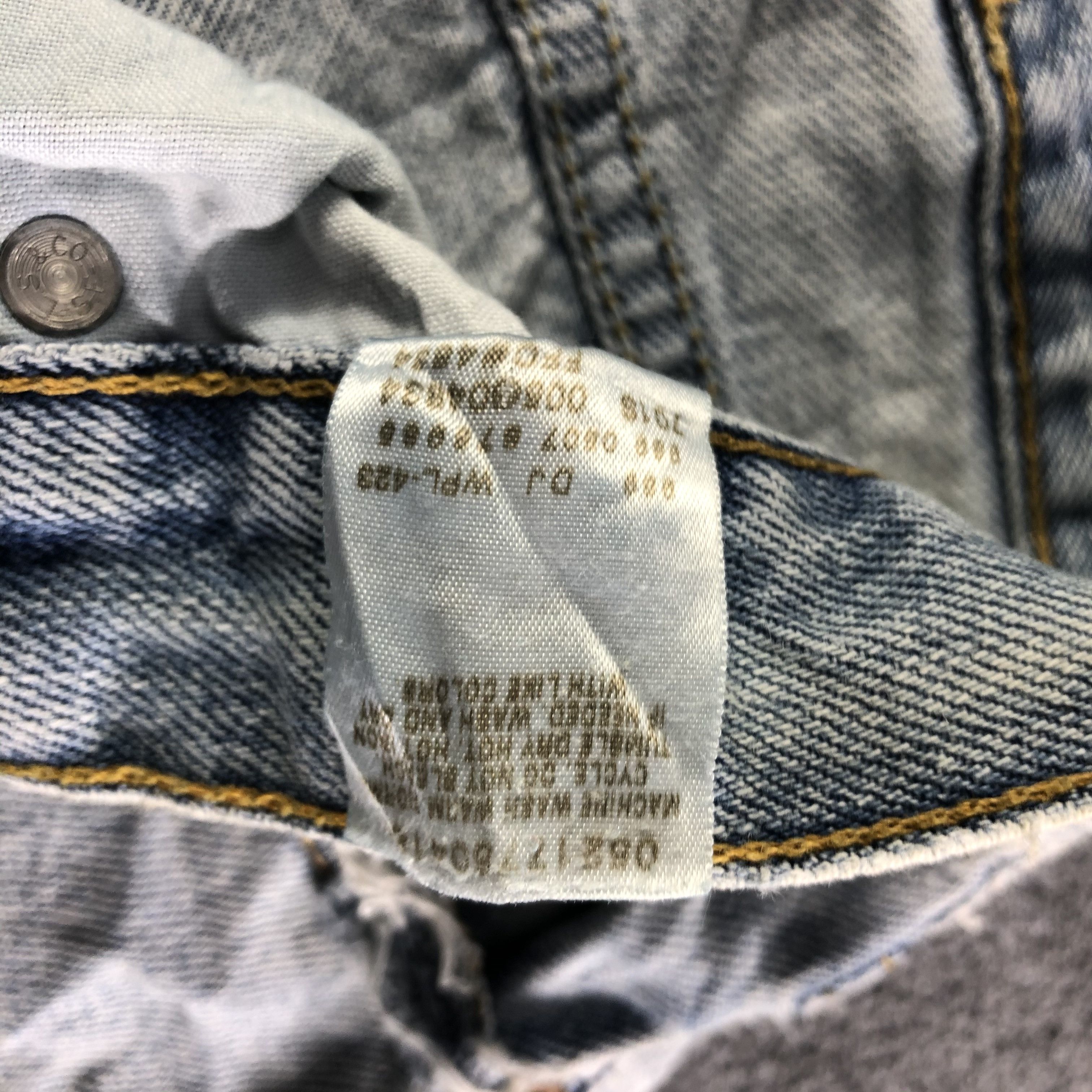 Levi's Vintage Light Wash Levis 560 Jeans-J4314 Size US 38 / EU 54 - 12 Thumbnail