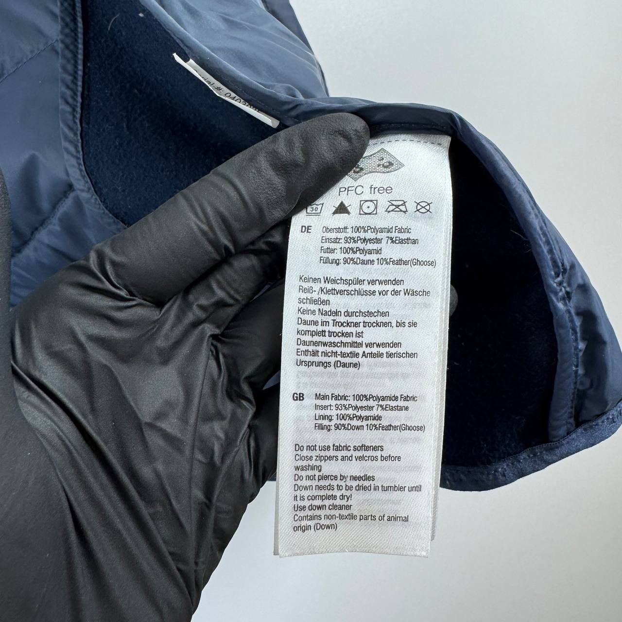 Mammut Mammut Womens Puffer Jacket Navy Pertex Microlight Down S Size S / US 4 / IT 40 - 9 Thumbnail