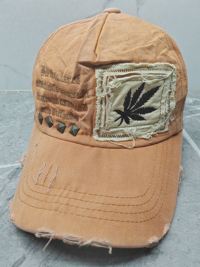 Vintage Vintage Marijuana Logo Distressed Style Cap Hat Size ONE SIZE - 1 Thumbnail