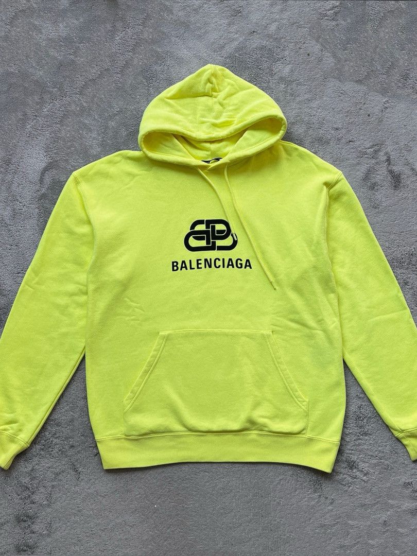 Balenciaga Balenciaga BB Logo Hoodie Yellow XS Size XS / US 0-2 / IT 36-38 - 1 Thumbnail