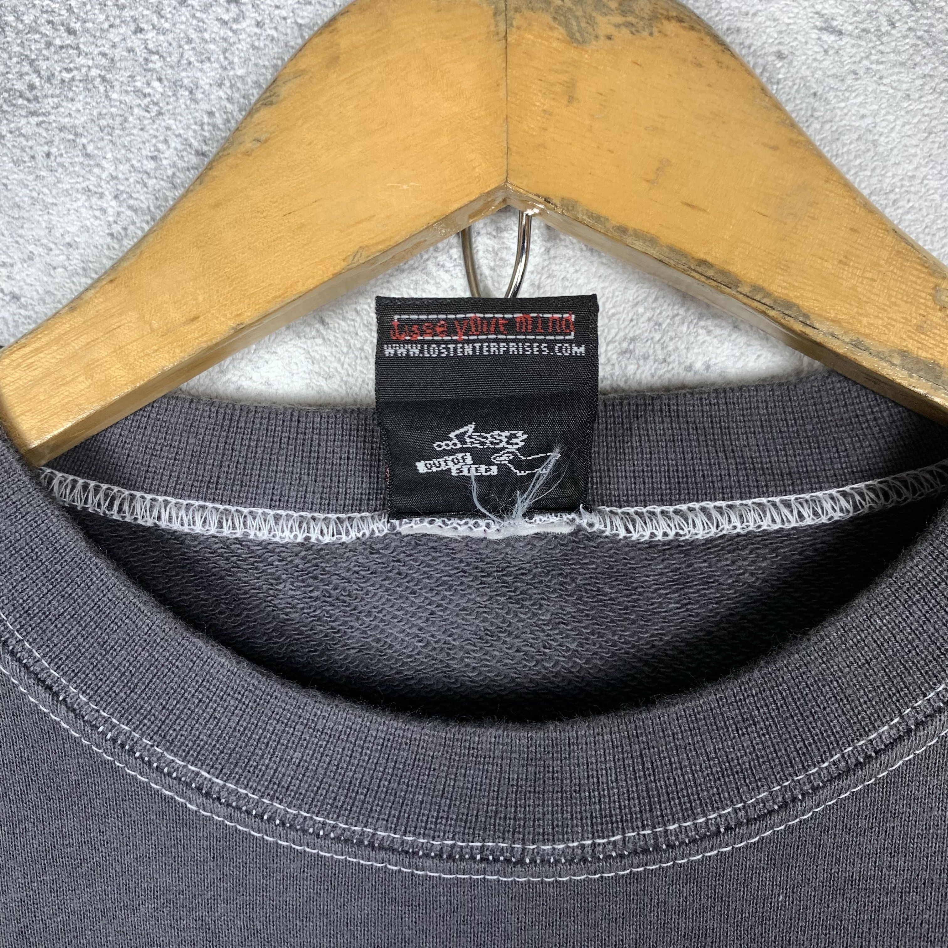 Japanese Brand Lost Enterprises Skulls Sweatshirt Crewneck Size US L / EU 52-54 / 3 - 5 Thumbnail